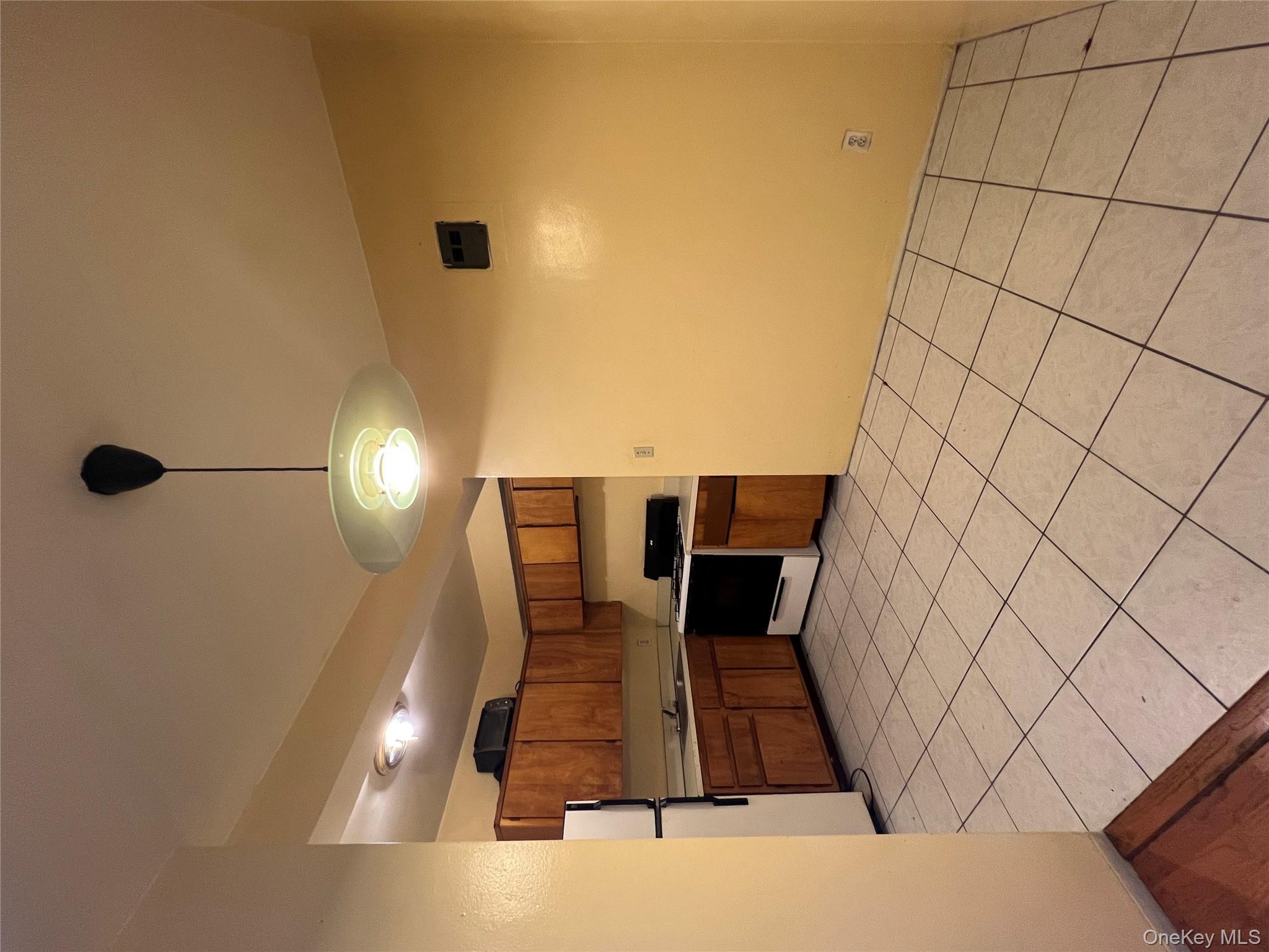 #6 photo, 89-15 Parsons Boulevard, クイーンズ区 Jamaica , NY 11432