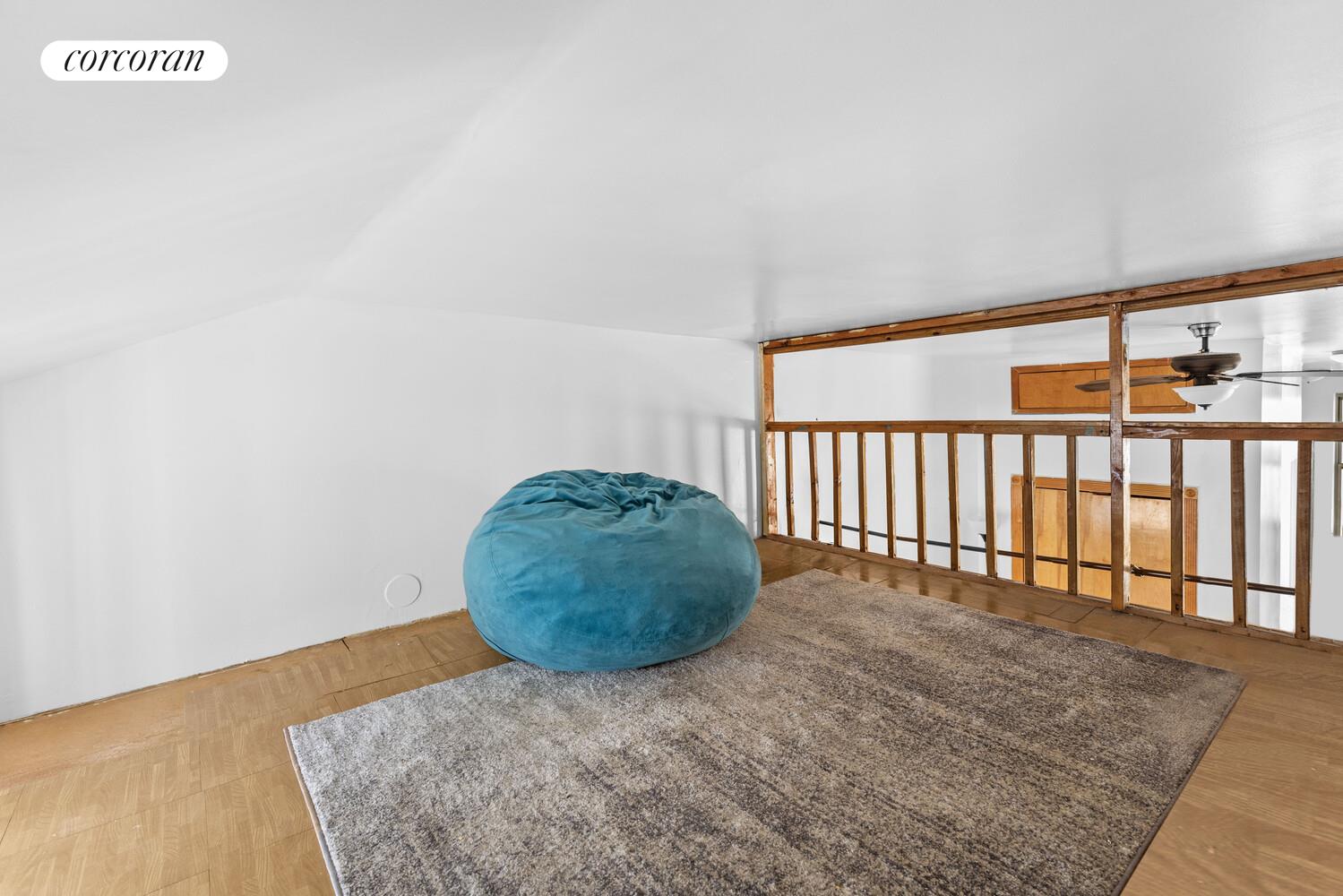 #3 photo, 519 E 11TH Street, マンハッタン East Village , NY 10009