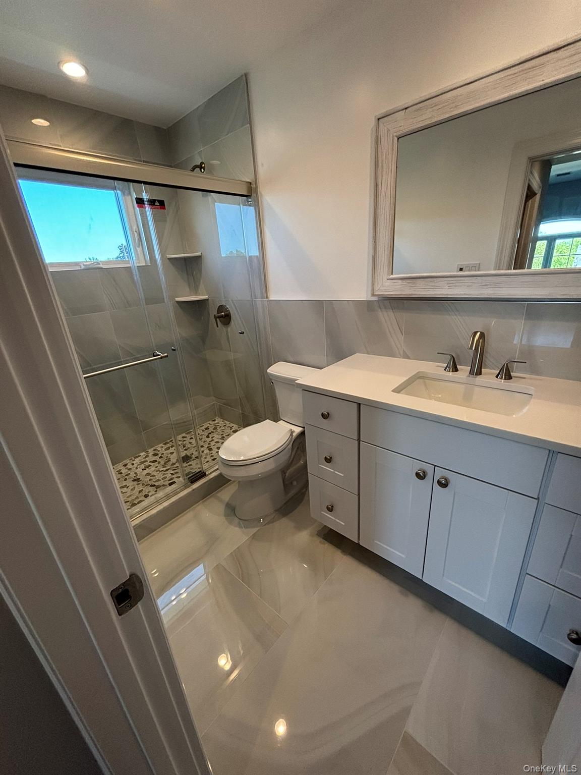 #11 photo, 3 Garfield Place, サフォーク郡 Lindenhurst , NY 11757