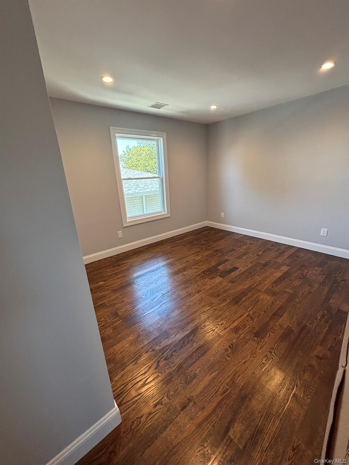 #12 photo, 3 Garfield Place, サフォーク郡 Lindenhurst , NY 11757