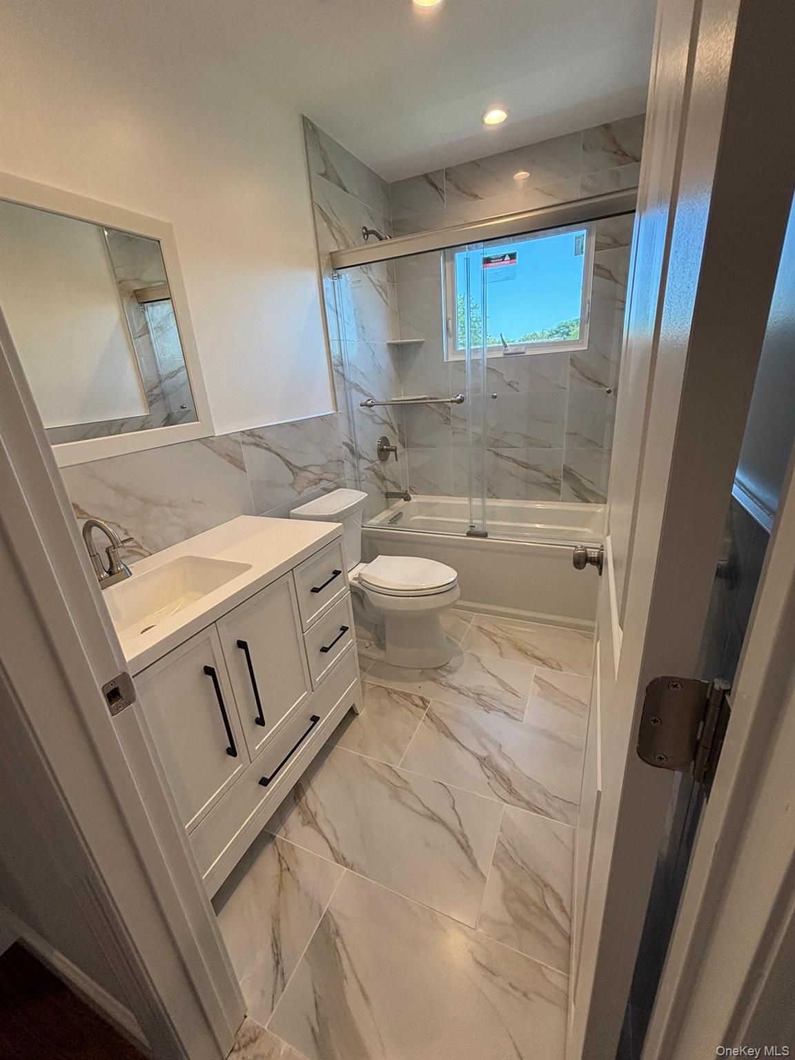 #15 photo, 3 Garfield Place, サフォーク郡 Lindenhurst , NY 11757