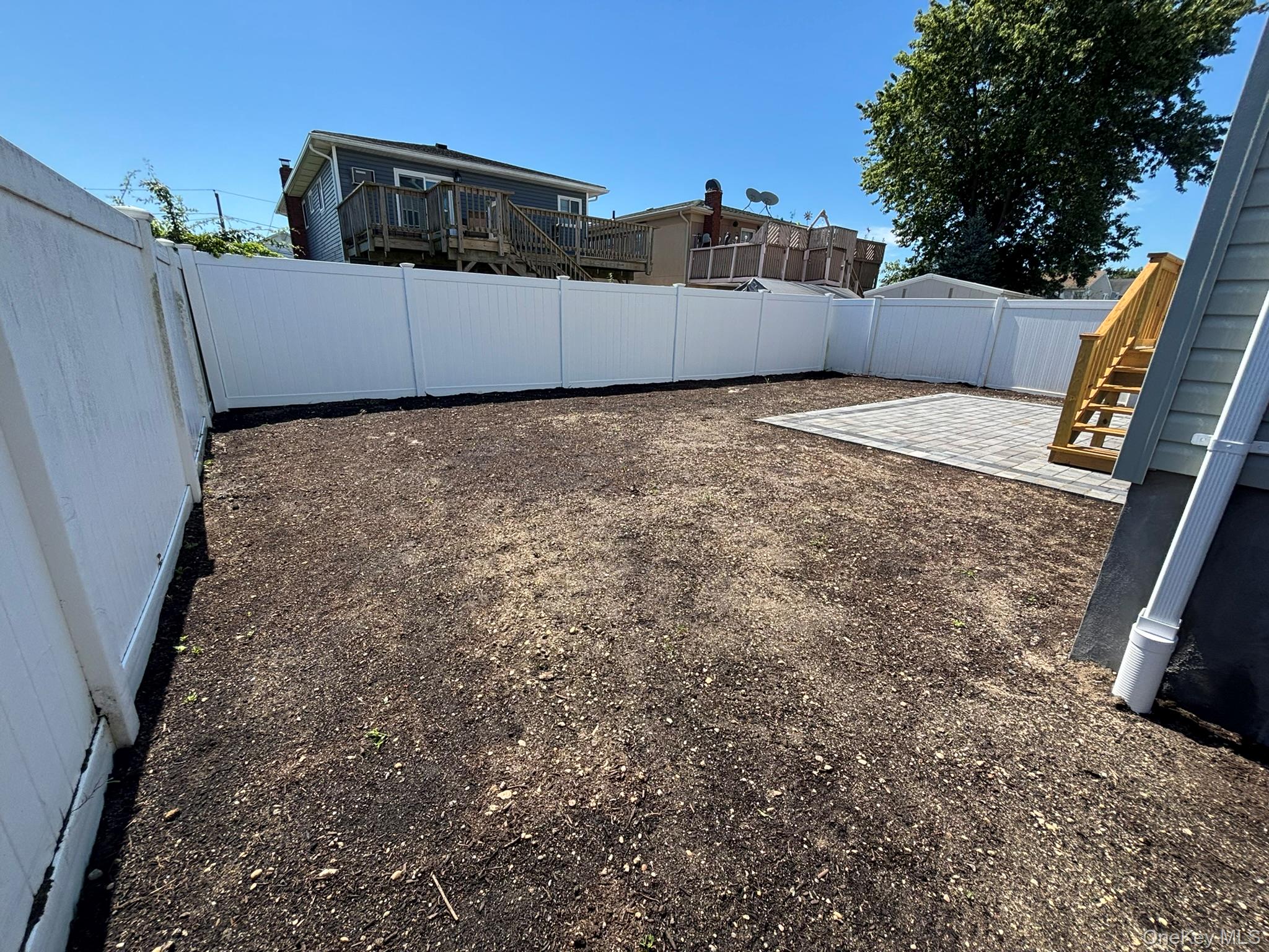 #19 photo, 3 Garfield Place, サフォーク郡 Lindenhurst , NY 11757