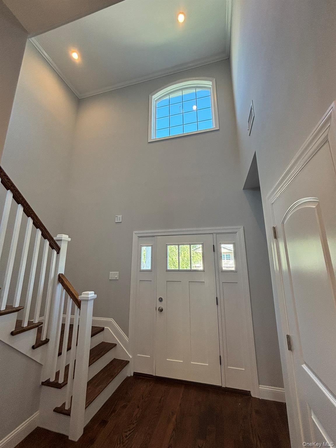 #2 photo, 3 Garfield Place, サフォーク郡 Lindenhurst , NY 11757