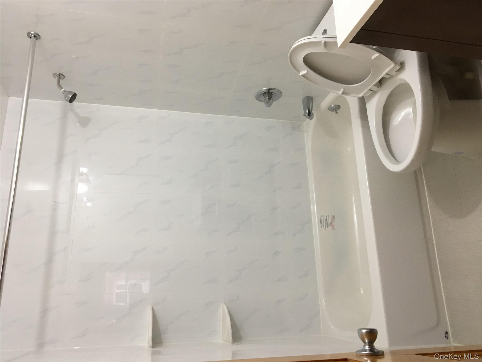 #5 photo, 2128 E 70th Street, ブルックリン区 Brooklyn , NY 11234