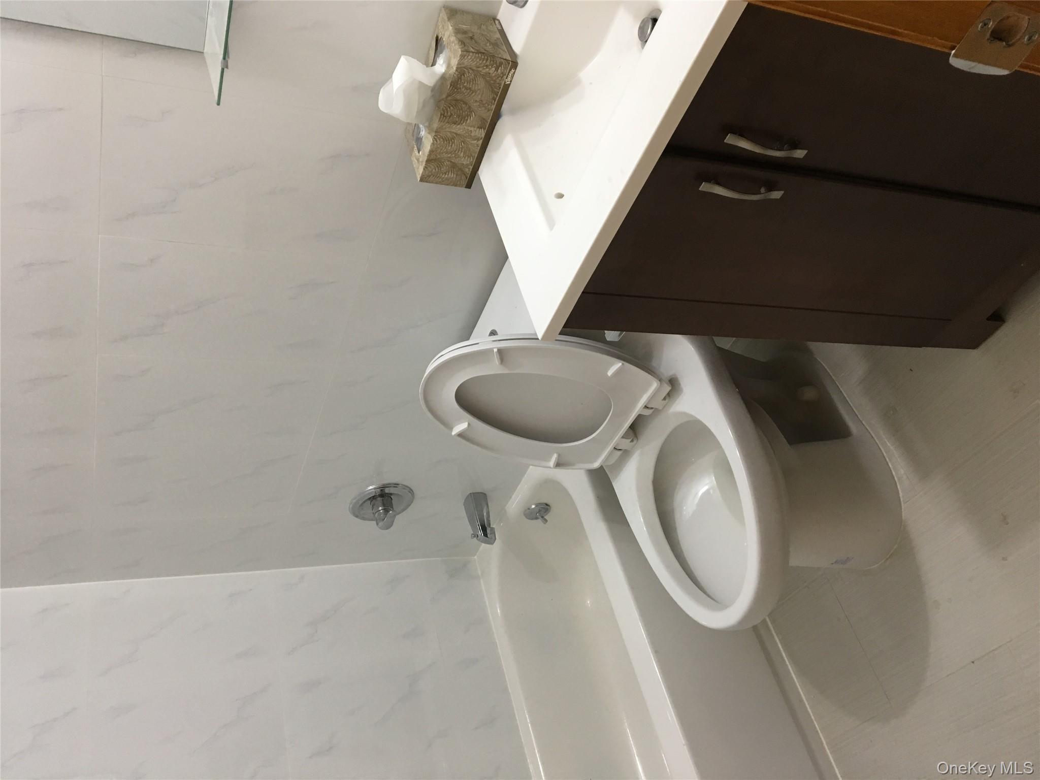 #7 photo, 2128 E 70th Street, ブルックリン区 Brooklyn , NY 11234