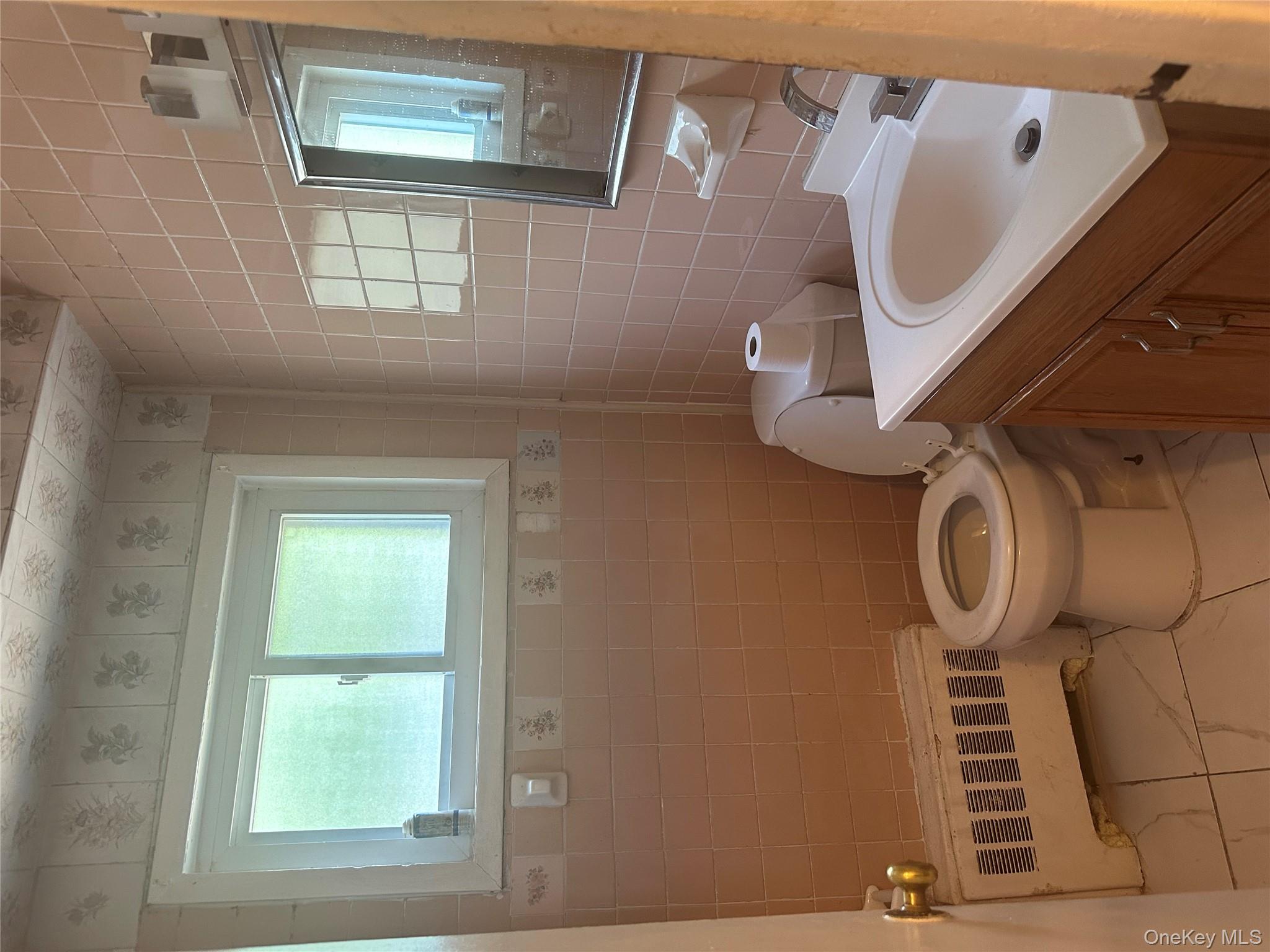 #11 photo, 11702 227th Street, クイーンズ区 Cambria Heights , NY 11411