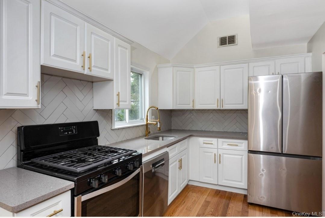 #11 photo, 205 S 12th Street, サフォーク郡 Lindenhurst , NY 11757