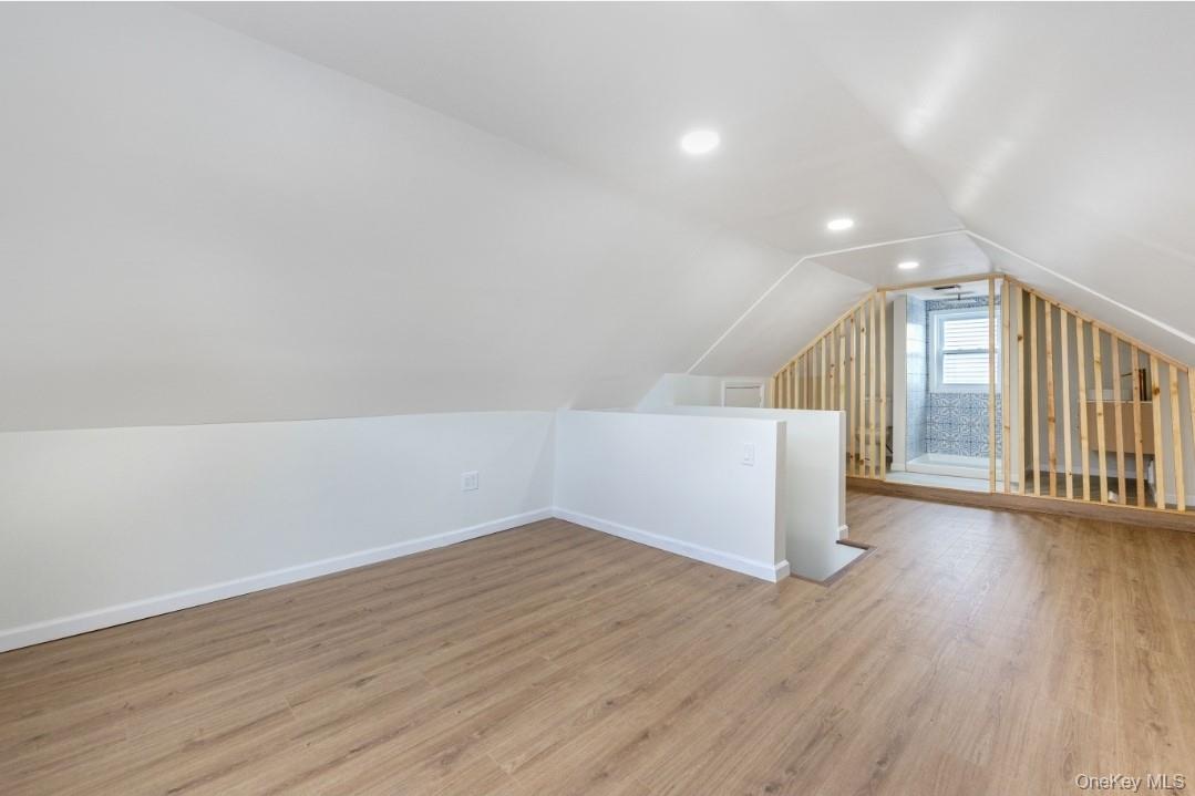 #20 photo, 205 S 12th Street, サフォーク郡 Lindenhurst , NY 11757