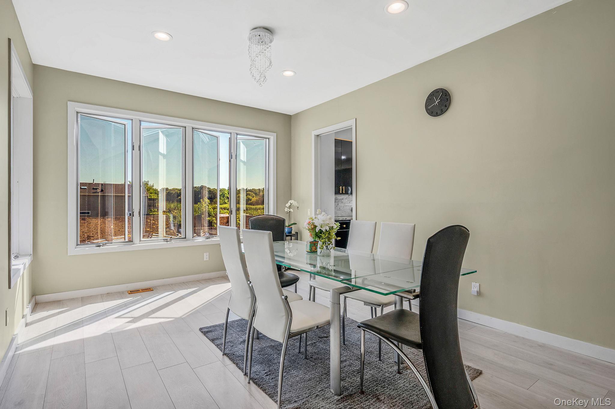 #18 photo, 36 Roosevelt Boulevard, サフォーク郡 East Patchogue , NY 11772