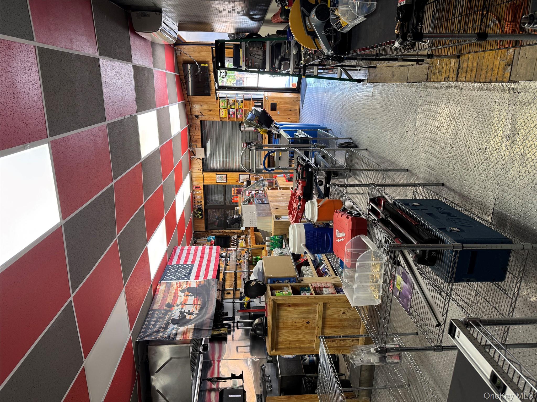 #7 photo, 10-20 Cypress Ave, クイーンズ区 Ridgewood , NY 11385