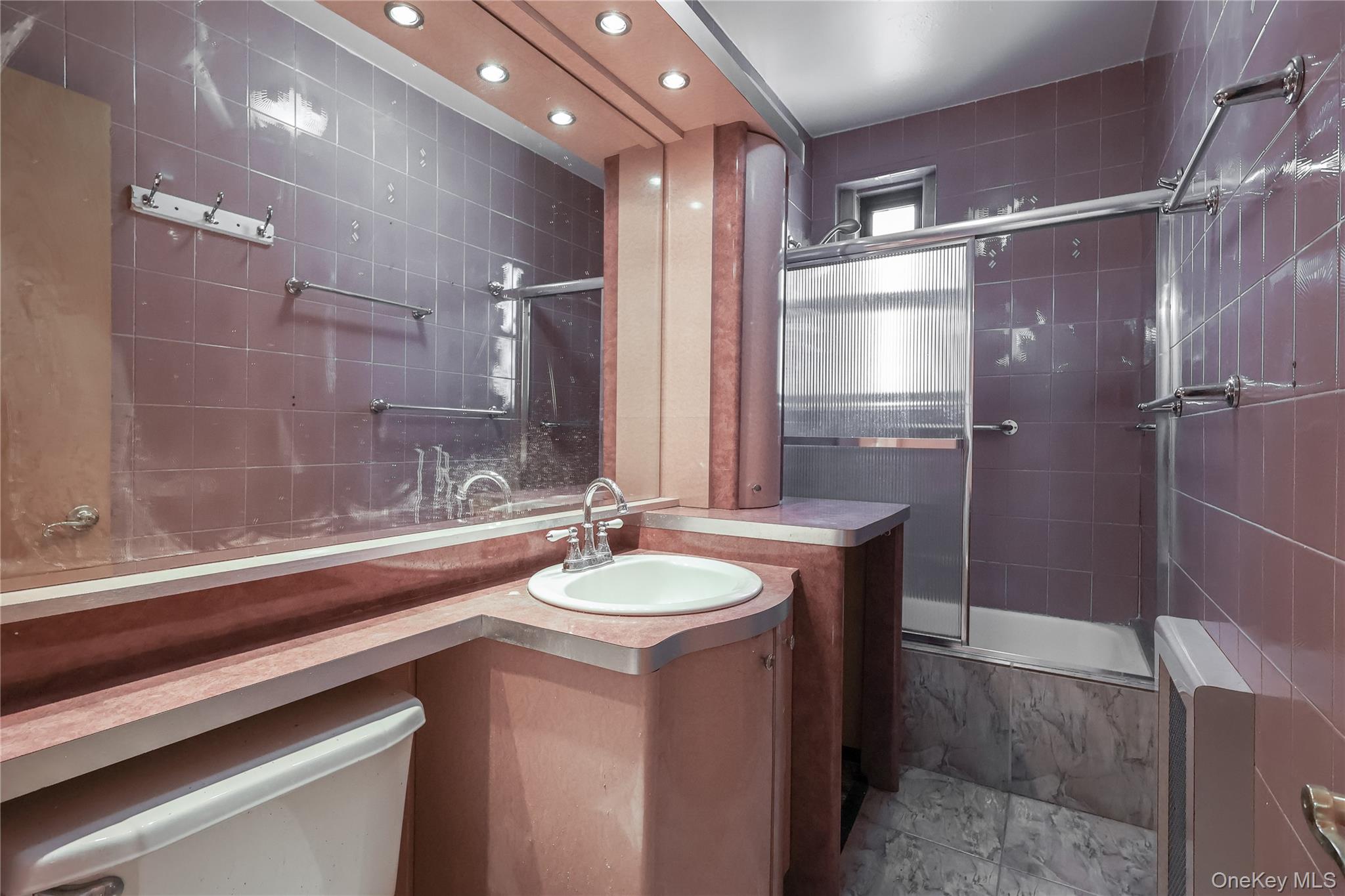 #10 photo, 3250 Coney Island Ave., ブルックリン区 Brooklyn , NY 11235