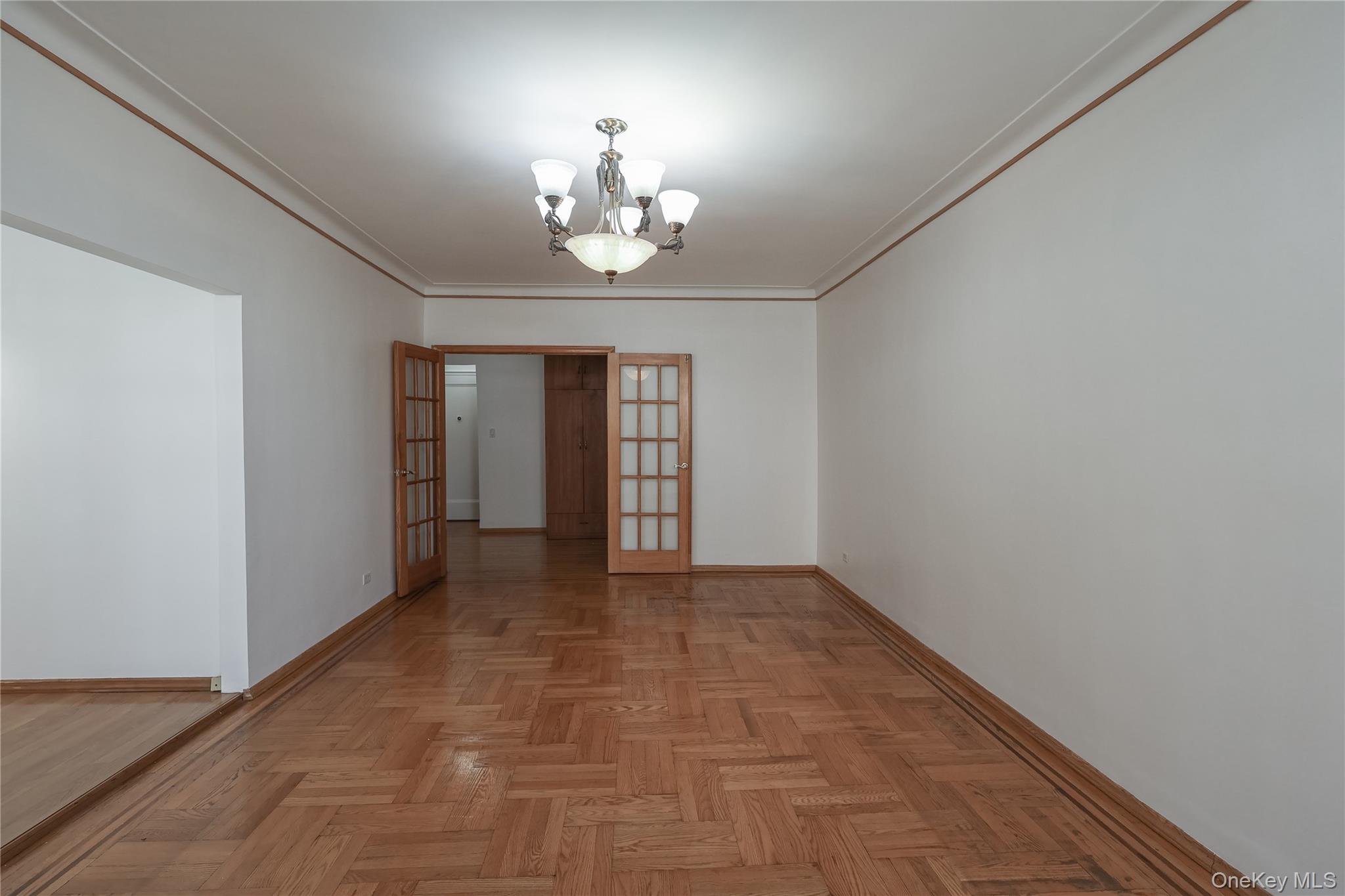 #5 photo, 3250 Coney Island Ave., ブルックリン区 Brooklyn , NY 11235