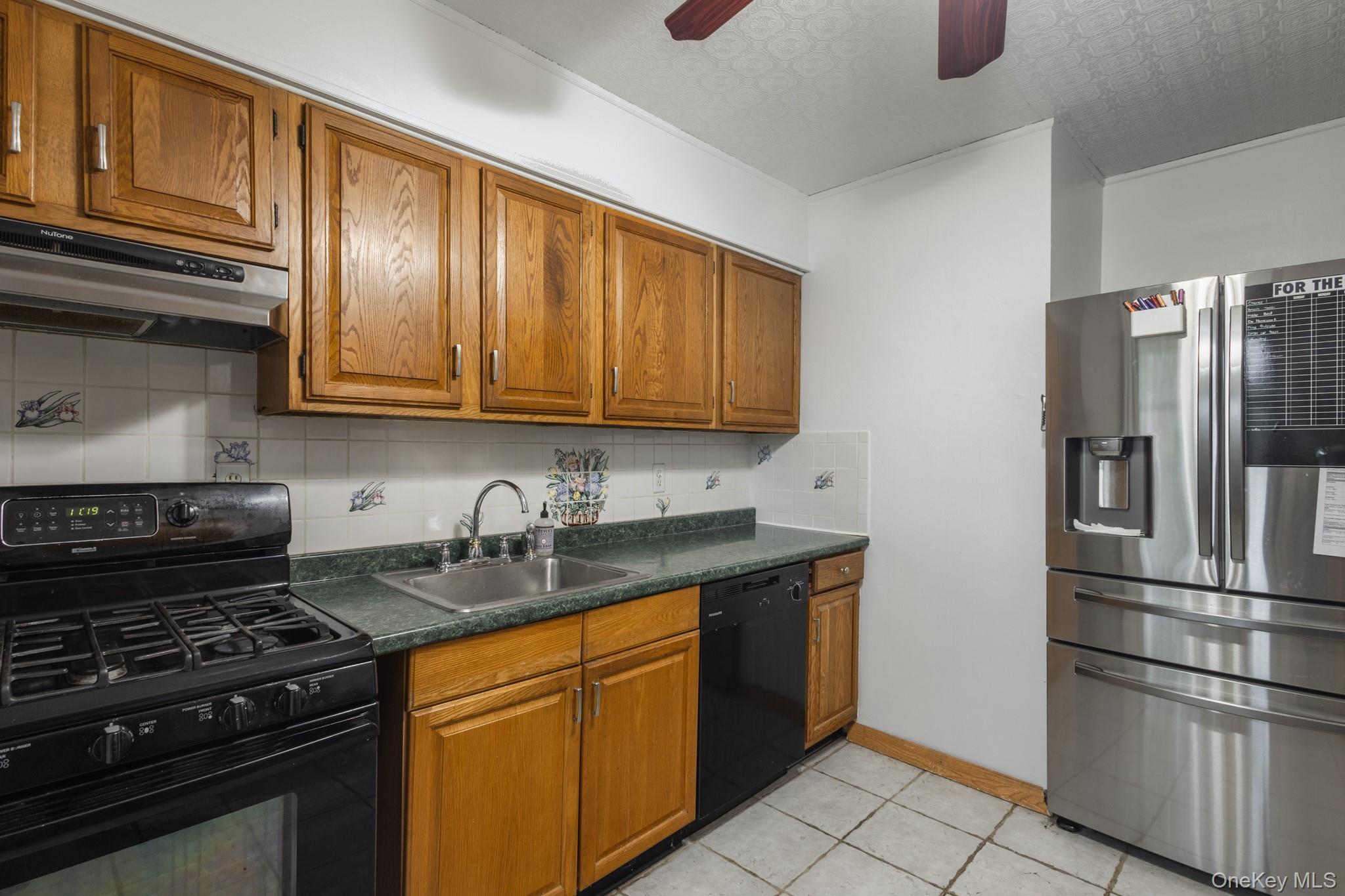 #10 photo, 74-81 220th Street, クイーンズ区 Bayside , NY 11364