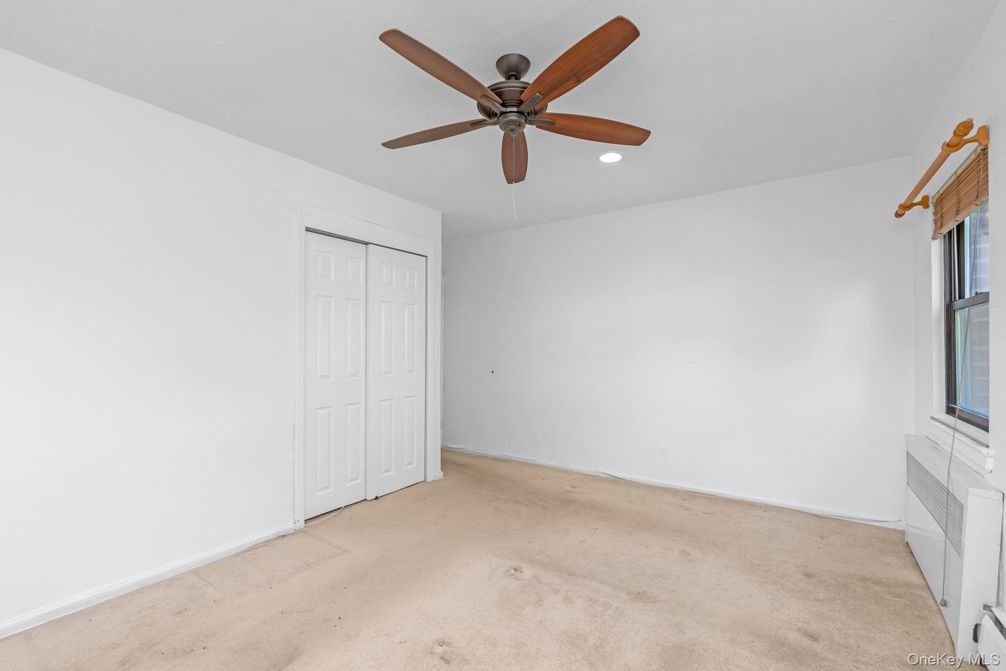 #11 photo, 1197 E broadway, ナッソー郡 Hewlett , NY 11557