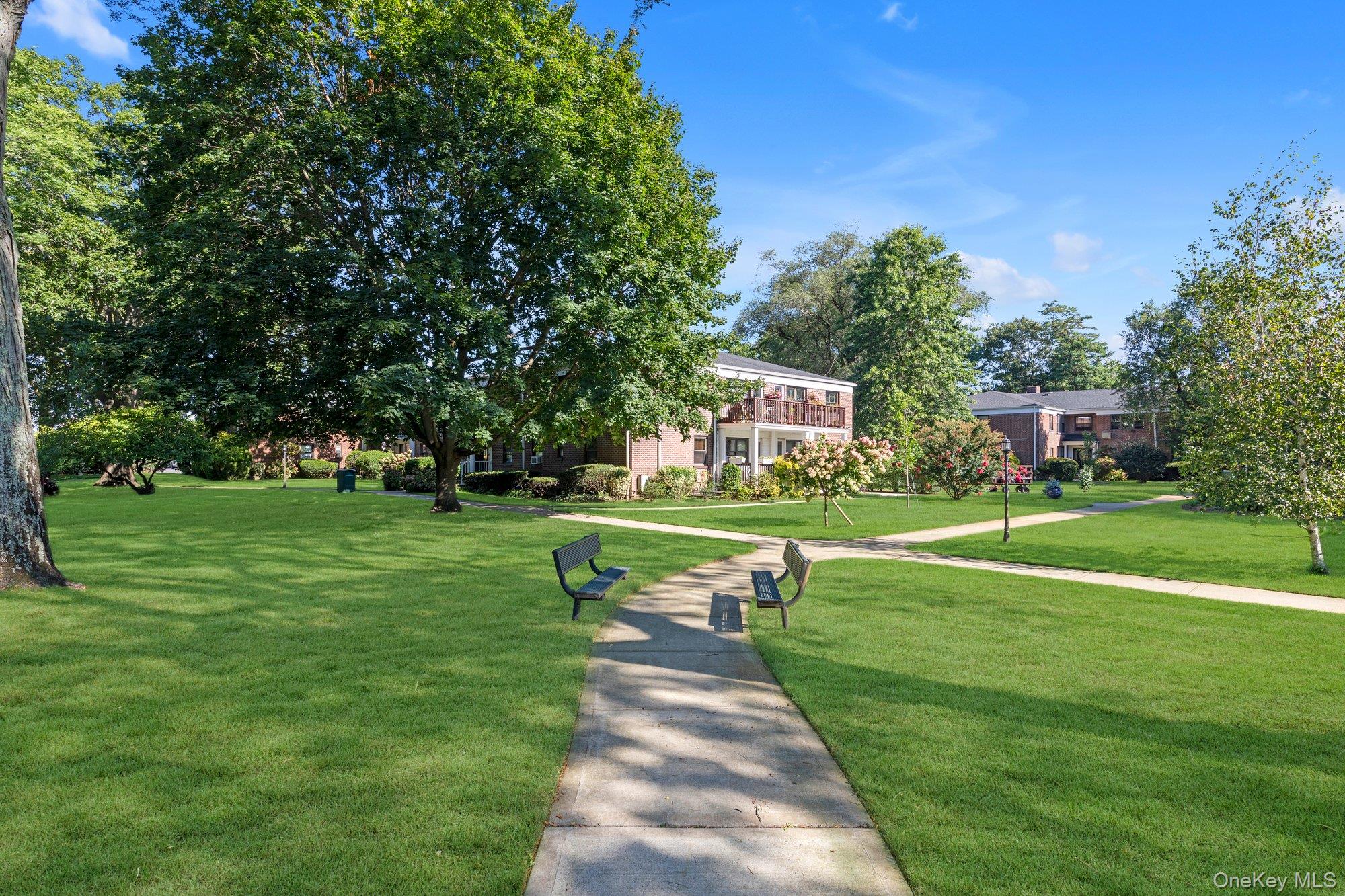 #17 photo, 1197 E broadway, ナッソー郡 Hewlett , NY 11557