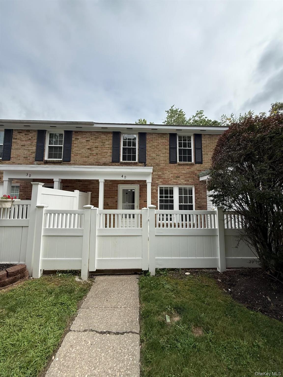 #1 photo, 4D Independence Court, सफ़ोक काउंटी Ridge , NY 11961