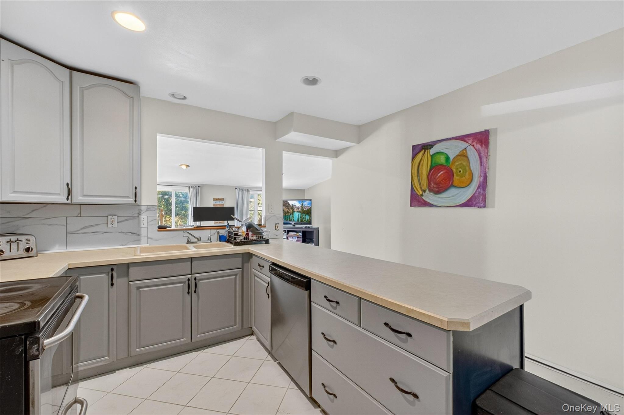 #10 photo, 18 McGeeville Court, Poughquag , NY 12570