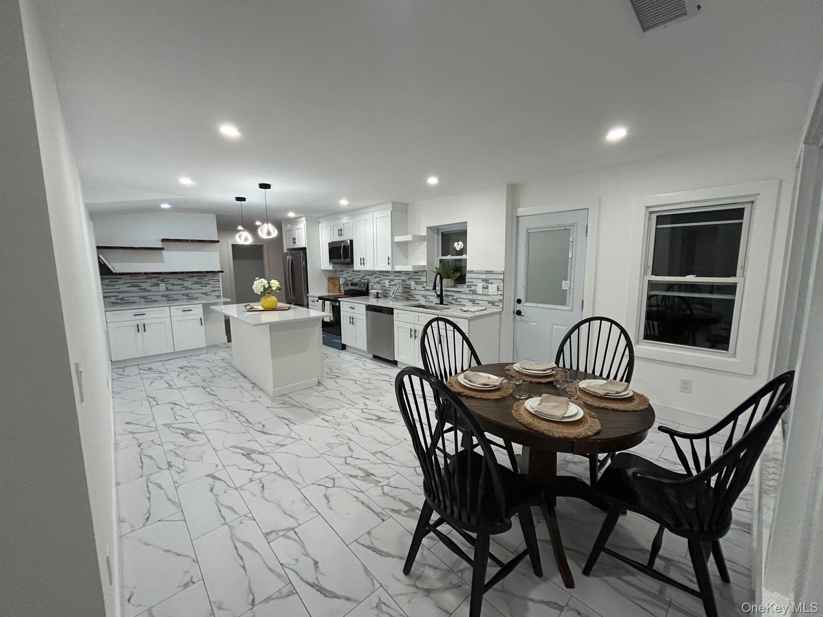 #14 photo, 1802 Amazon Road, Mohegan Lake , NY 10547