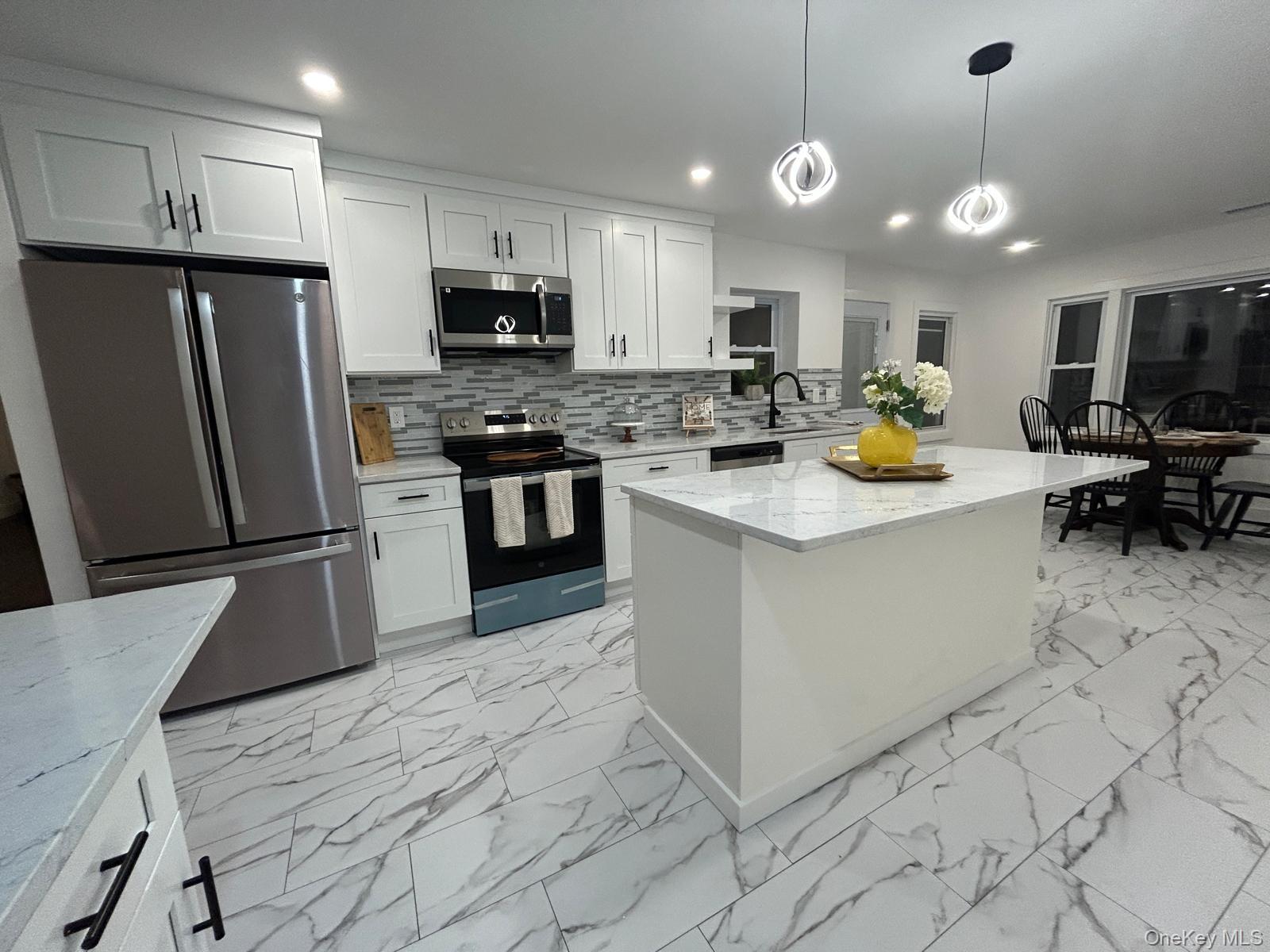 #19 photo, 1802 Amazon Road, Mohegan Lake , NY 10547