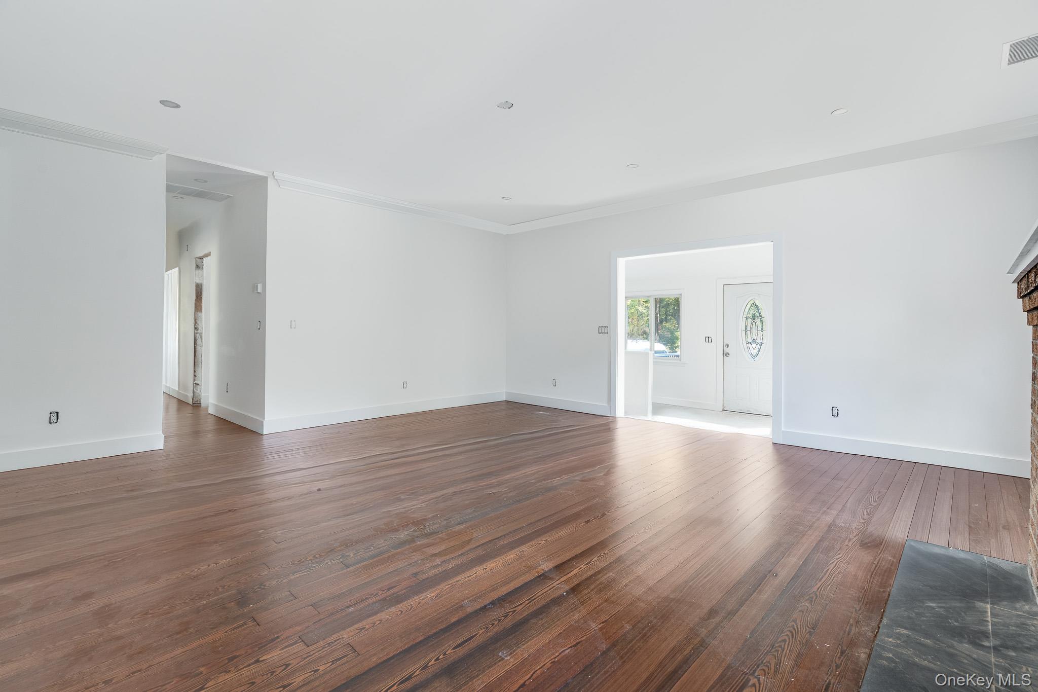 #7 photo, 1802 Amazon Road, Mohegan Lake , NY 10547