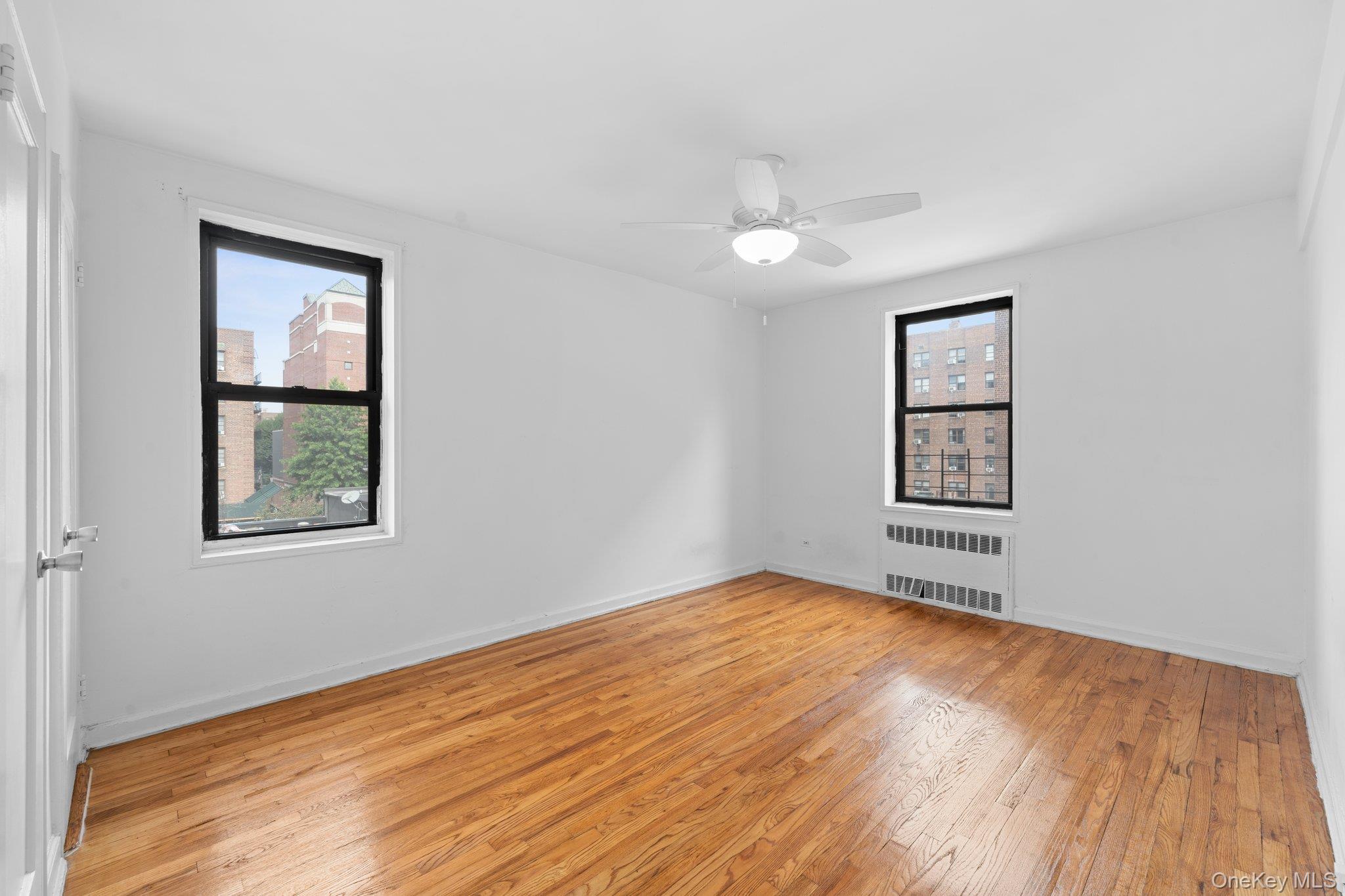 #17 photo, 37-27 86th Street, クイーンズ区 Jackson Heights , NY 11372