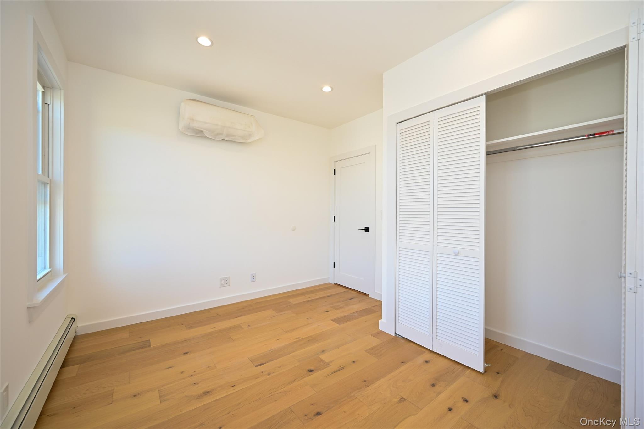 #13 photo, 15425 13th Avenue, クイーンズ区 Whitestone , NY 11357