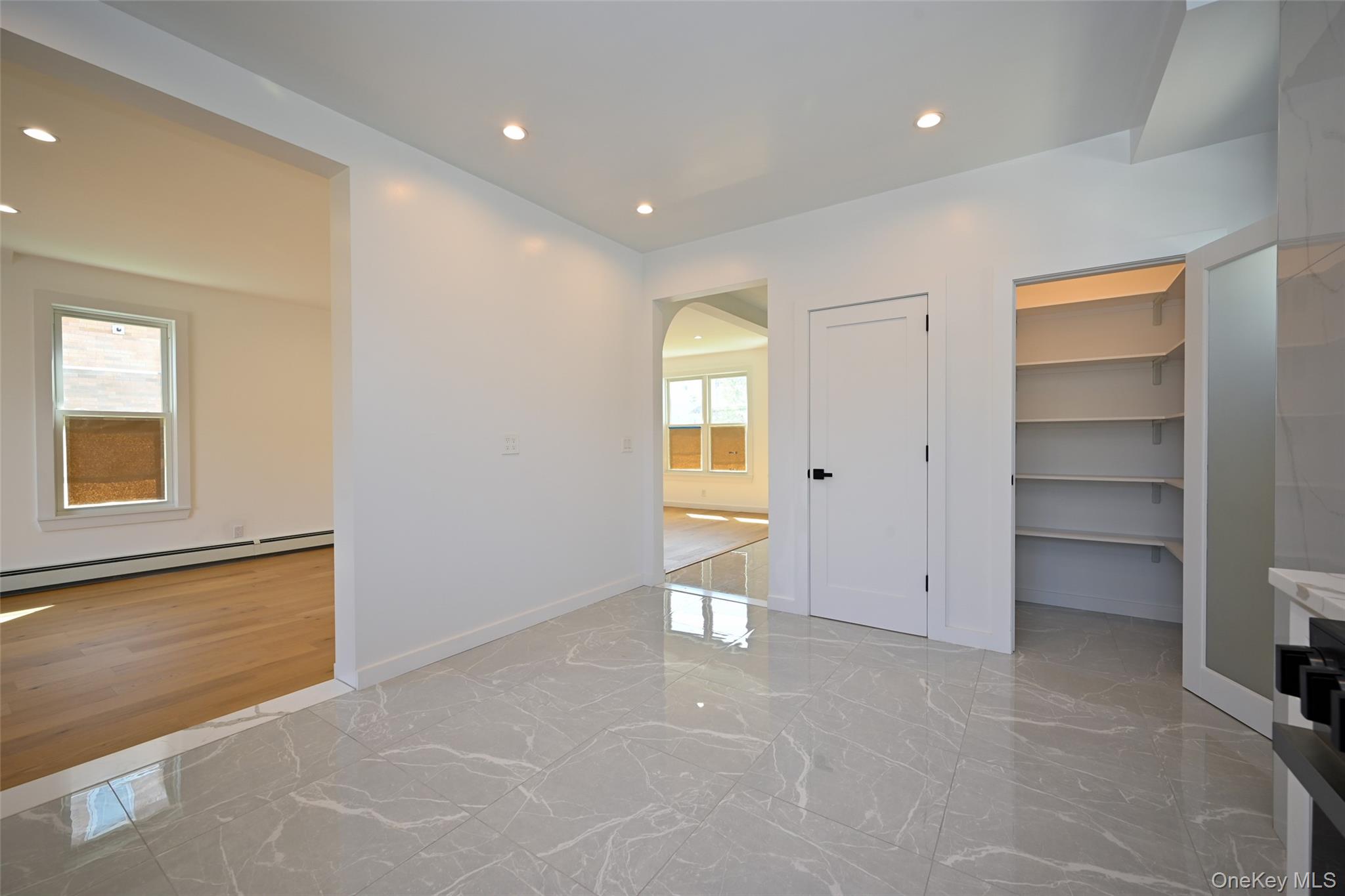 #9 photo, 15425 13th Avenue, クイーンズ区 Whitestone , NY 11357