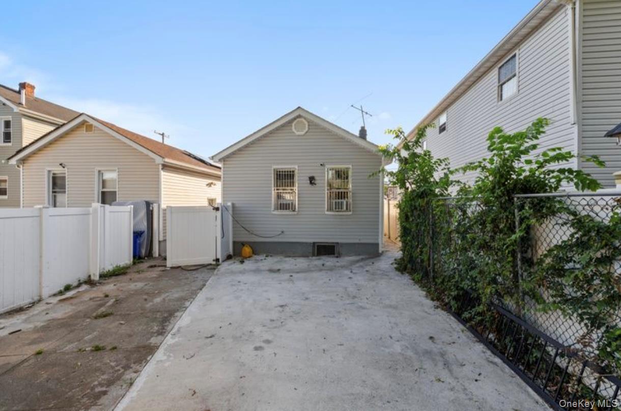 #14 photo, 12033 144th Street, クイーンズ区 South Ozone Park , NY 11436