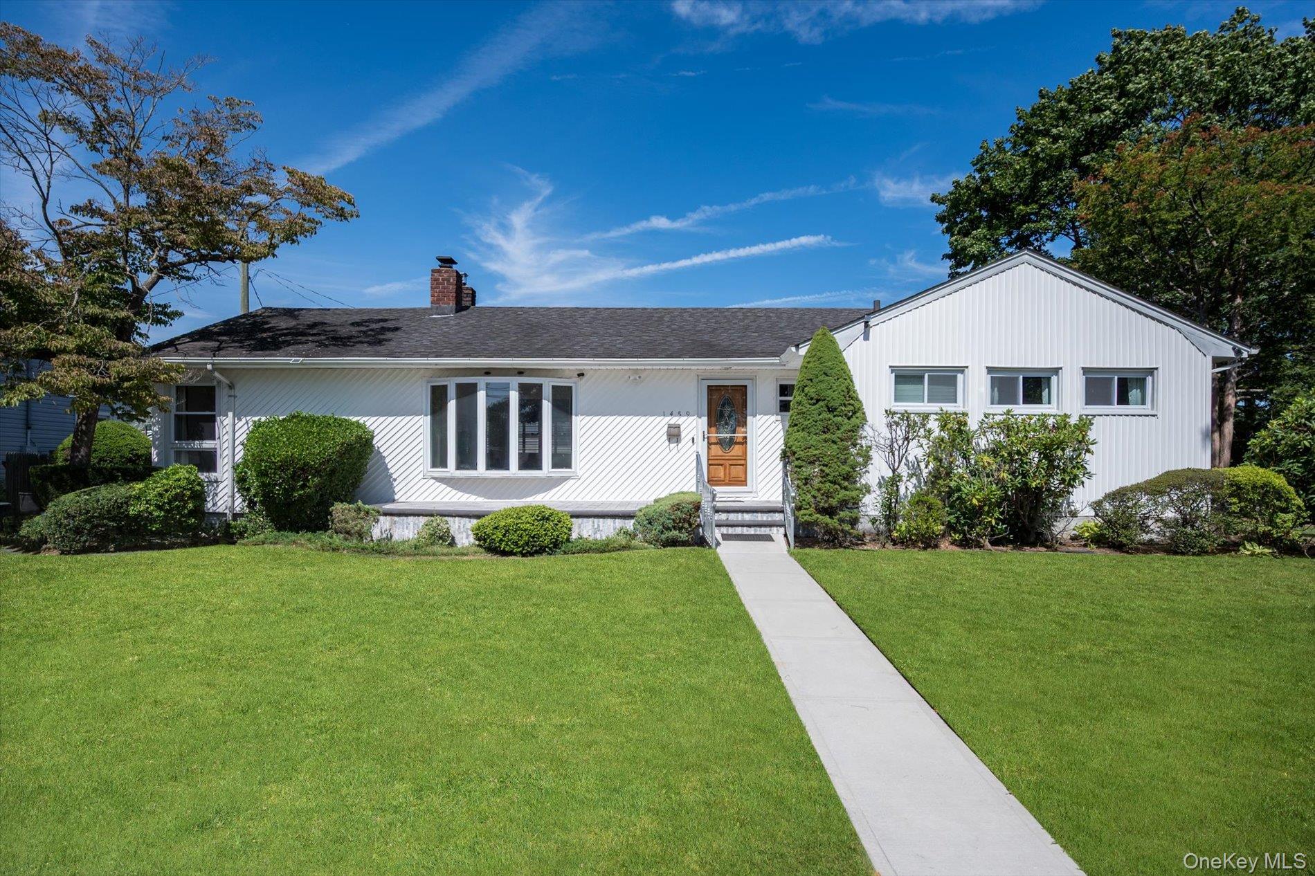 #1 photo, 1459 Prospect Avenue, ナッソー郡 East Meadow , NY 11554