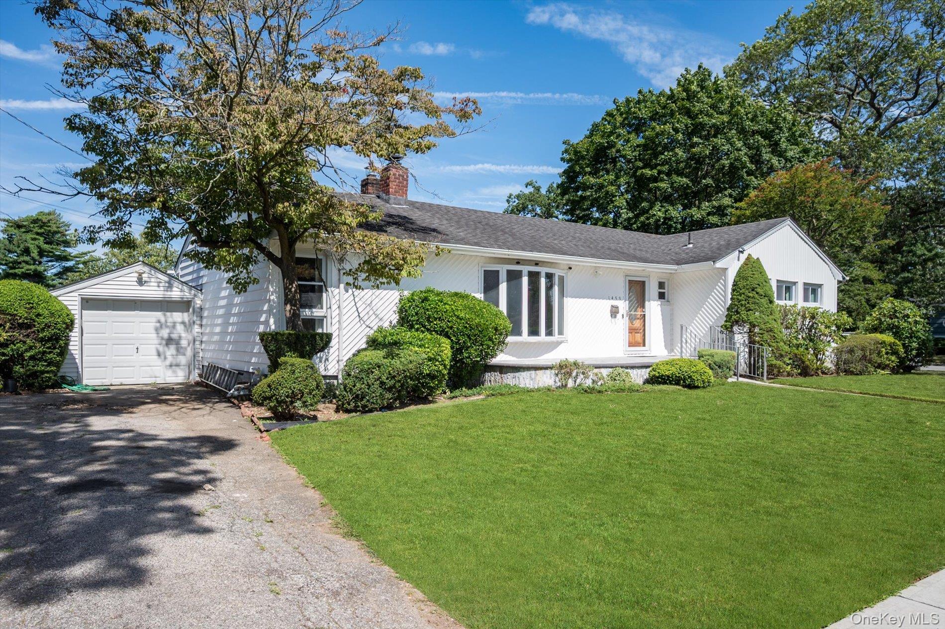 #2 photo, 1459 Prospect Avenue, ナッソー郡 East Meadow , NY 11554