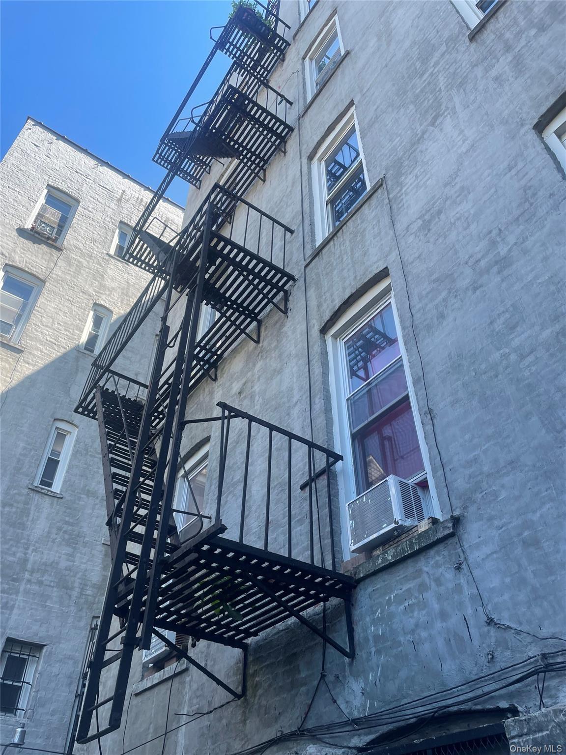 #8 photo, 380 Crescent Street, ブルックリン区 Brooklyn , NY 11208