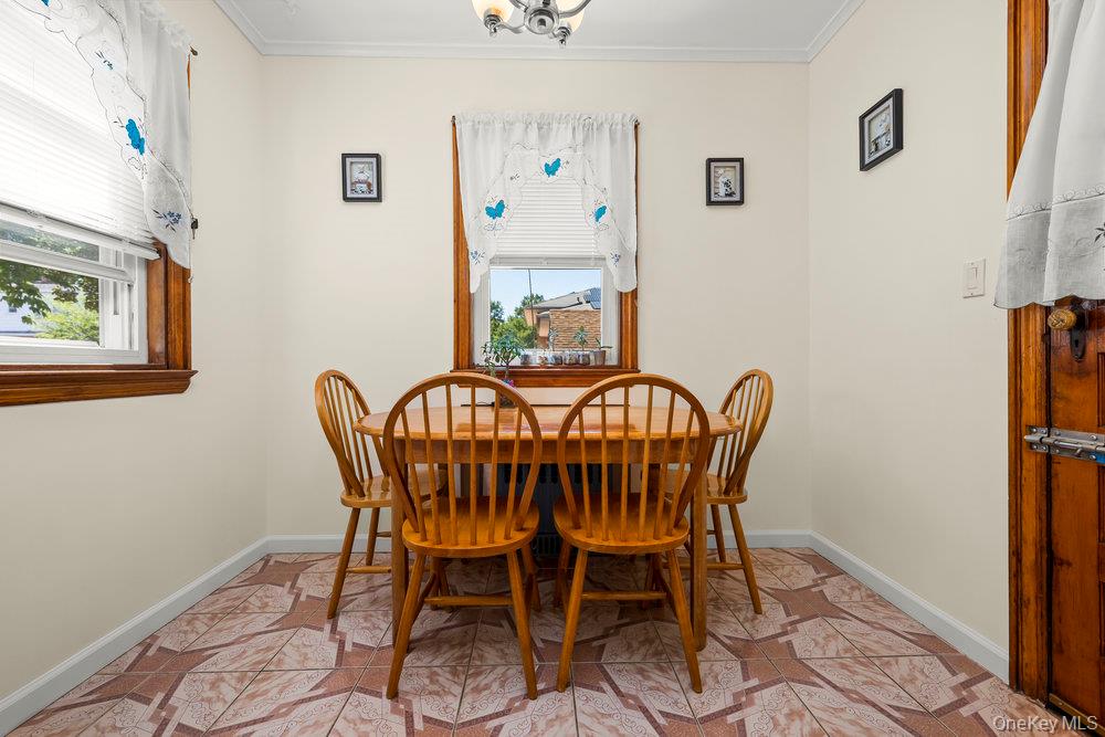 #8 photo, 84-68 251st Street, Куинс ‖ Bellerose , NY 11426