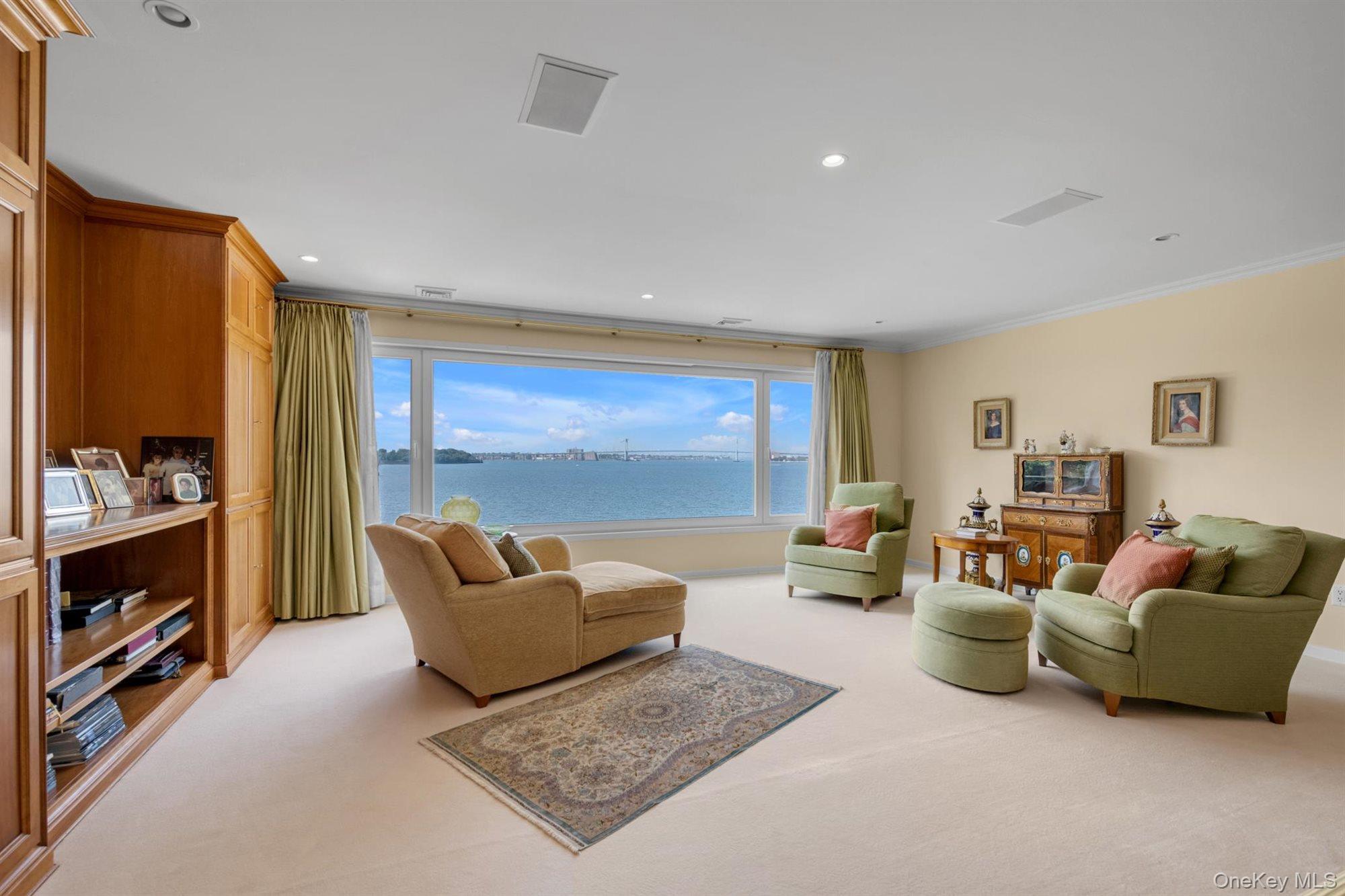 #15 photo, 22 Martin Court, ナッソー郡 Kings Point , NY 11024