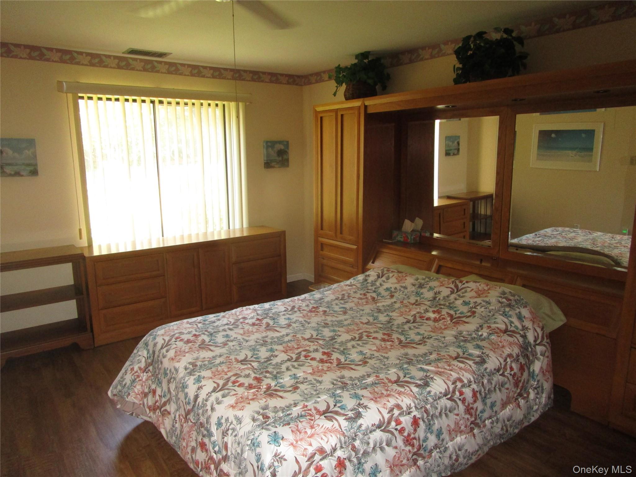 #10 photo, 217 Birchwood Road, サフォーク郡 Coram , NY 11727