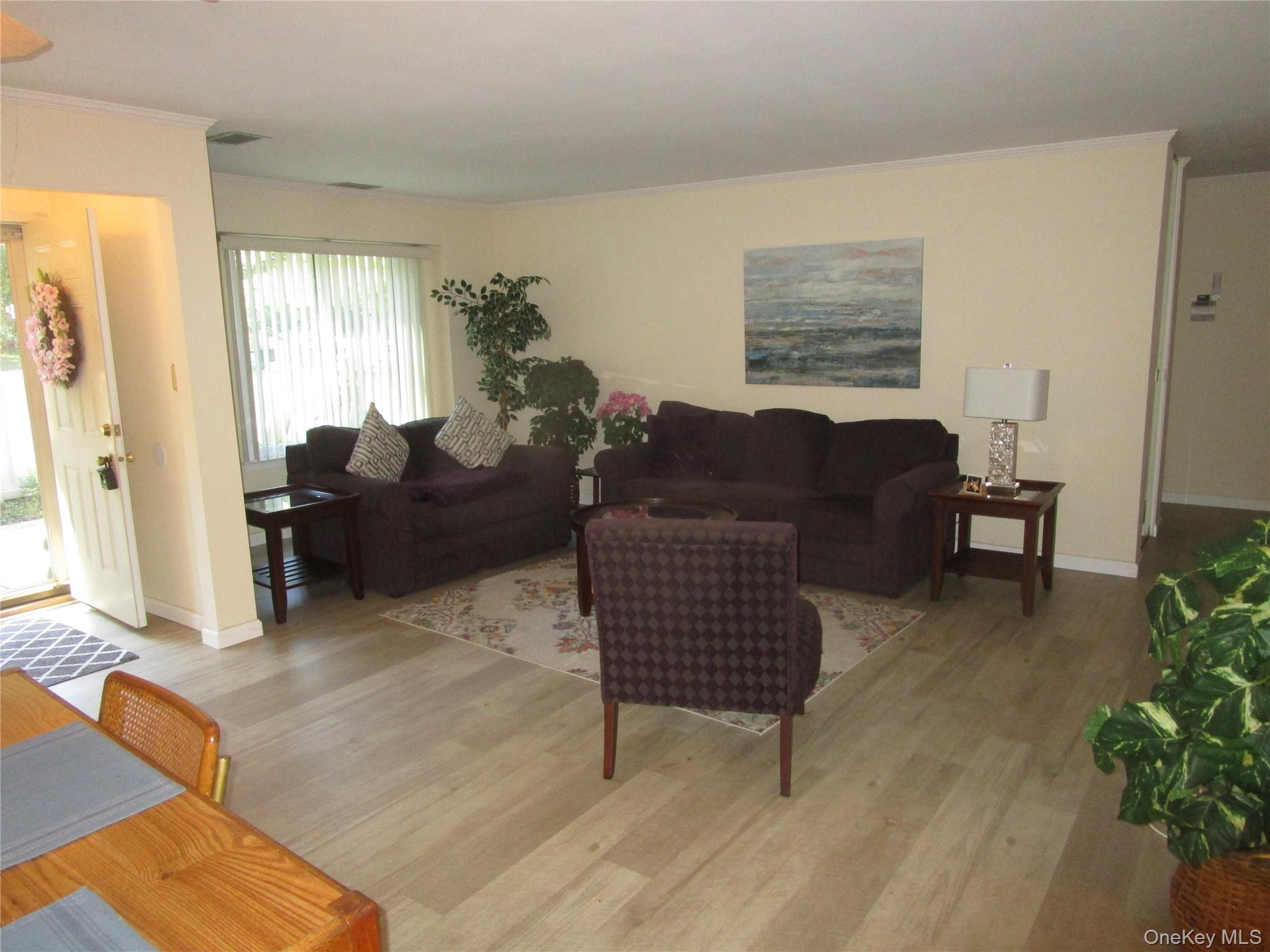 #15 photo, 217 Birchwood Road, サフォーク郡 Coram , NY 11727