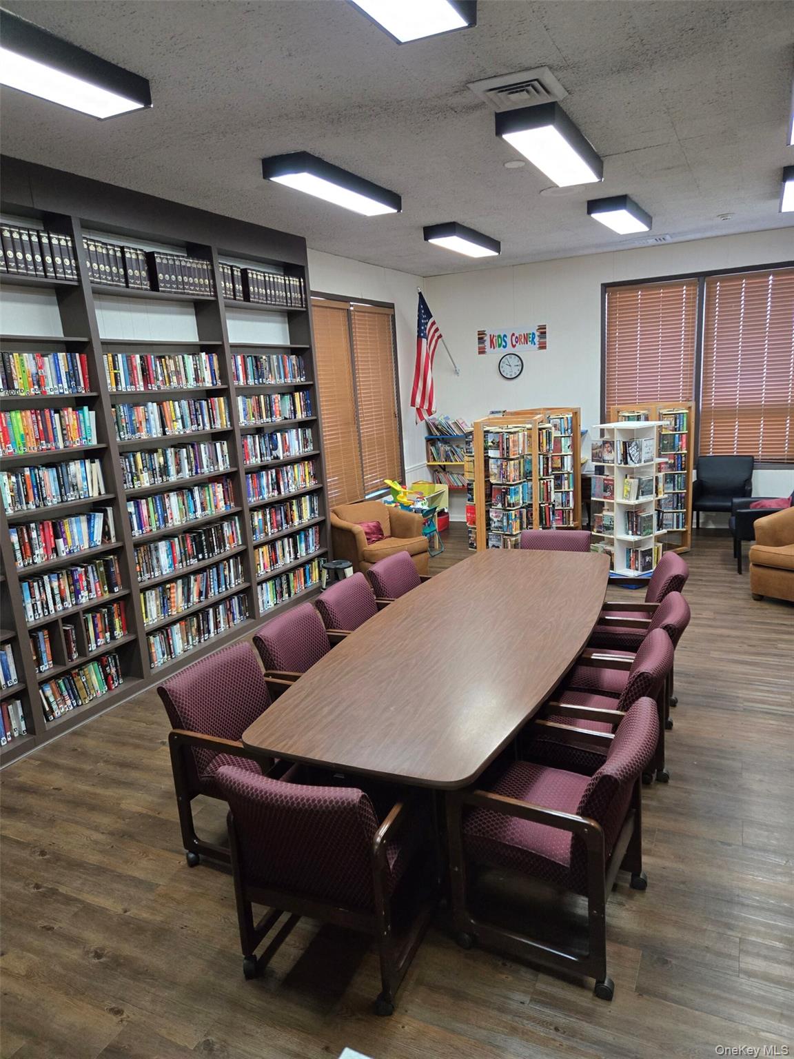 #16 photo, 217 Birchwood Road, サフォーク郡 Coram , NY 11727