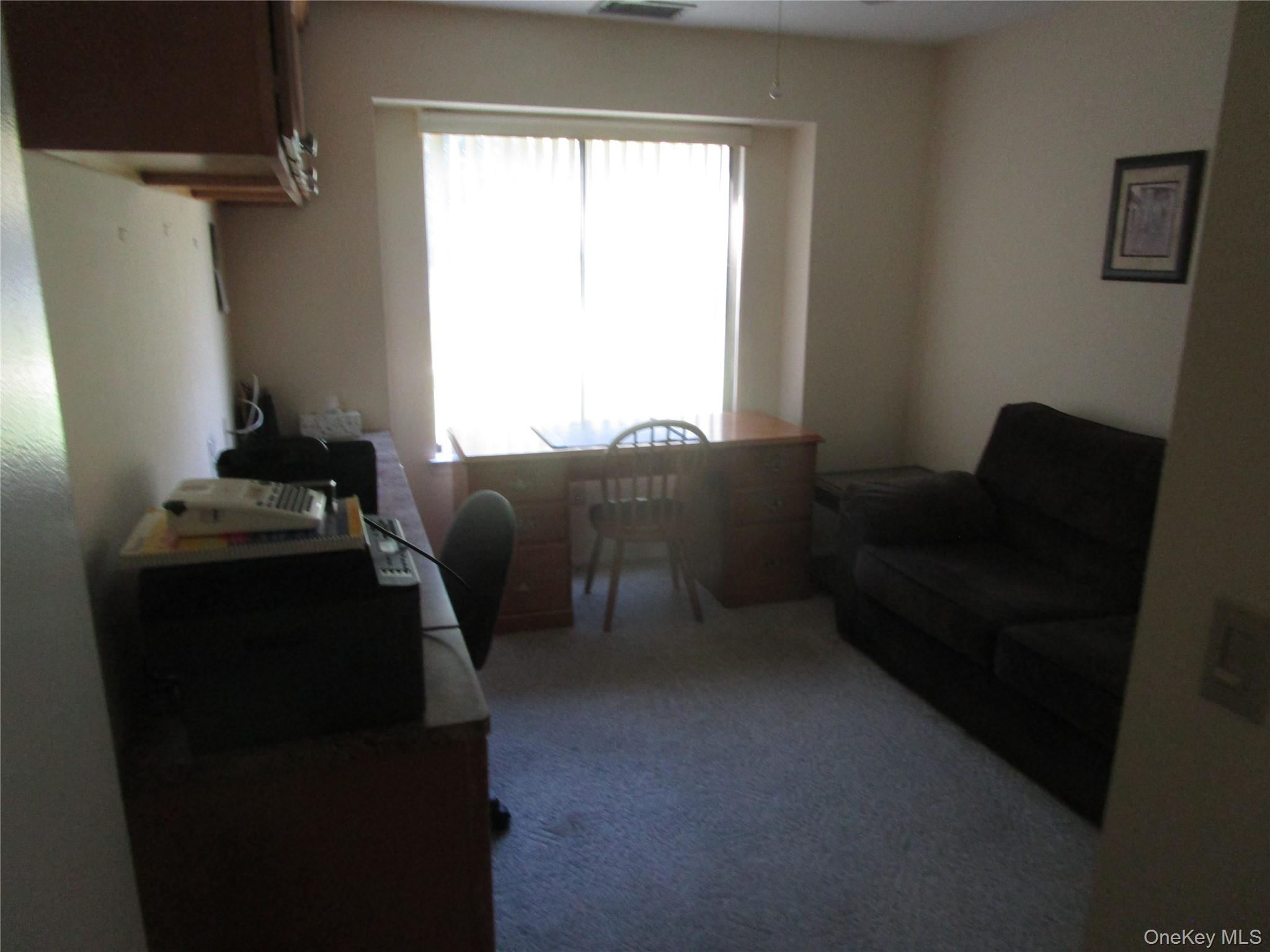 #8 photo, 217 Birchwood Road, サフォーク郡 Coram , NY 11727