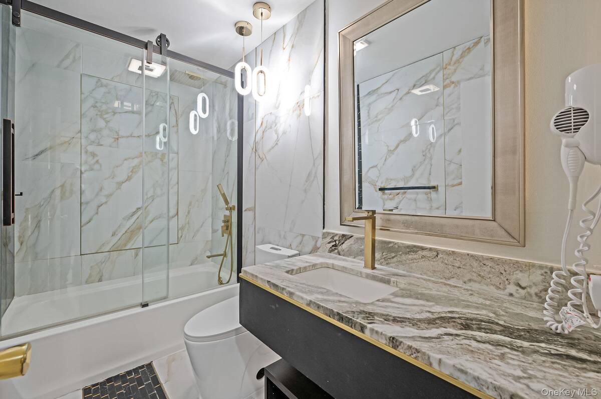 #27 photo, 36 Roosevelt Boulevard, サフォーク郡 East Patchogue , NY 11772