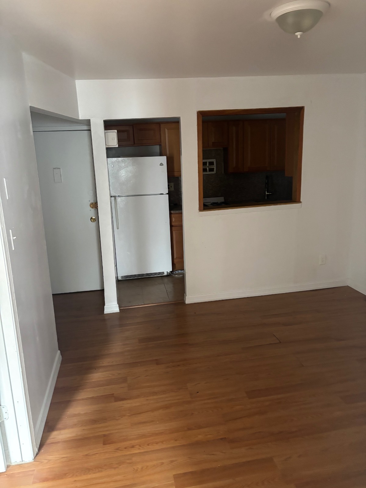 #11 photo, 4108 111 st, クイーンズ区 Corona , NY 11368