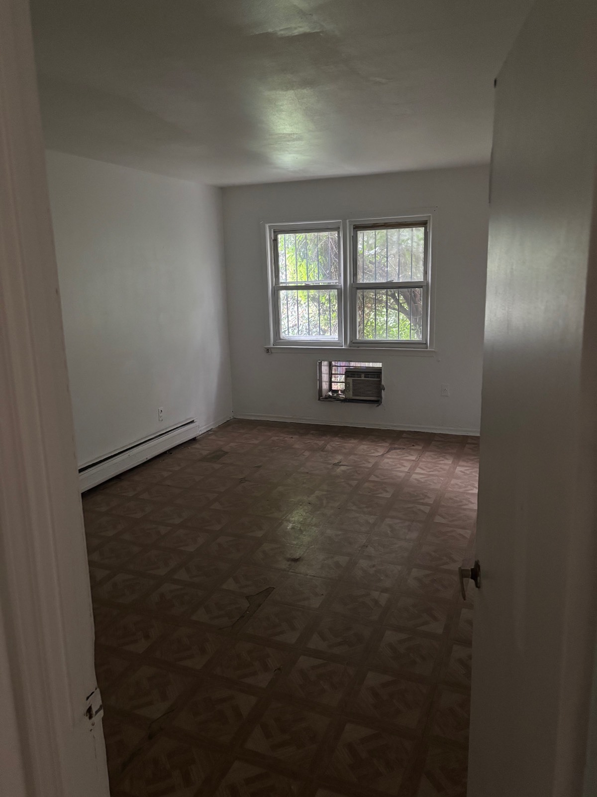 #5 photo, 4108 111 st, クイーンズ区 Corona , NY 11368