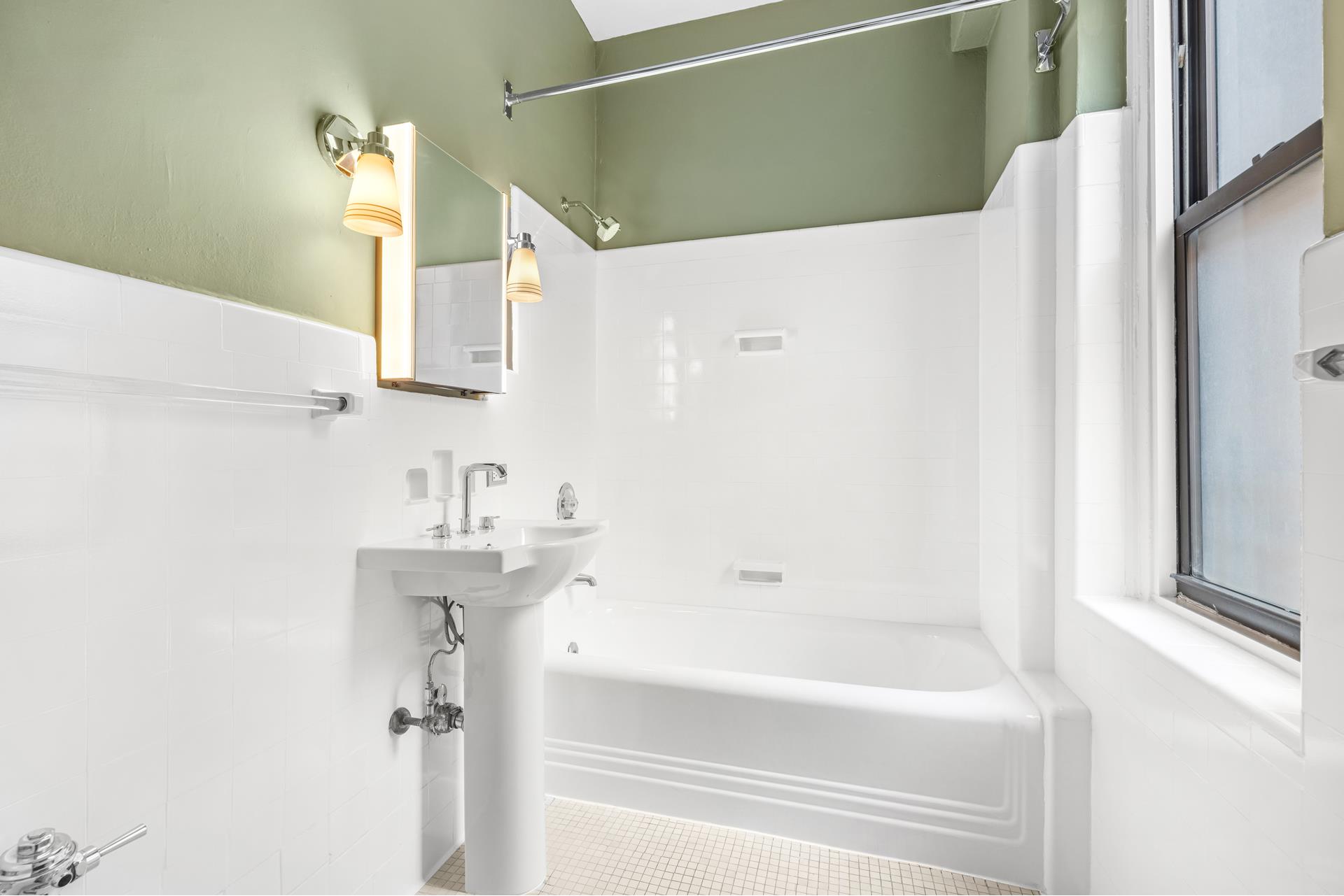 #17 photo, 340 W 86TH Street, マンハッタン Upper West Side , NY 10024