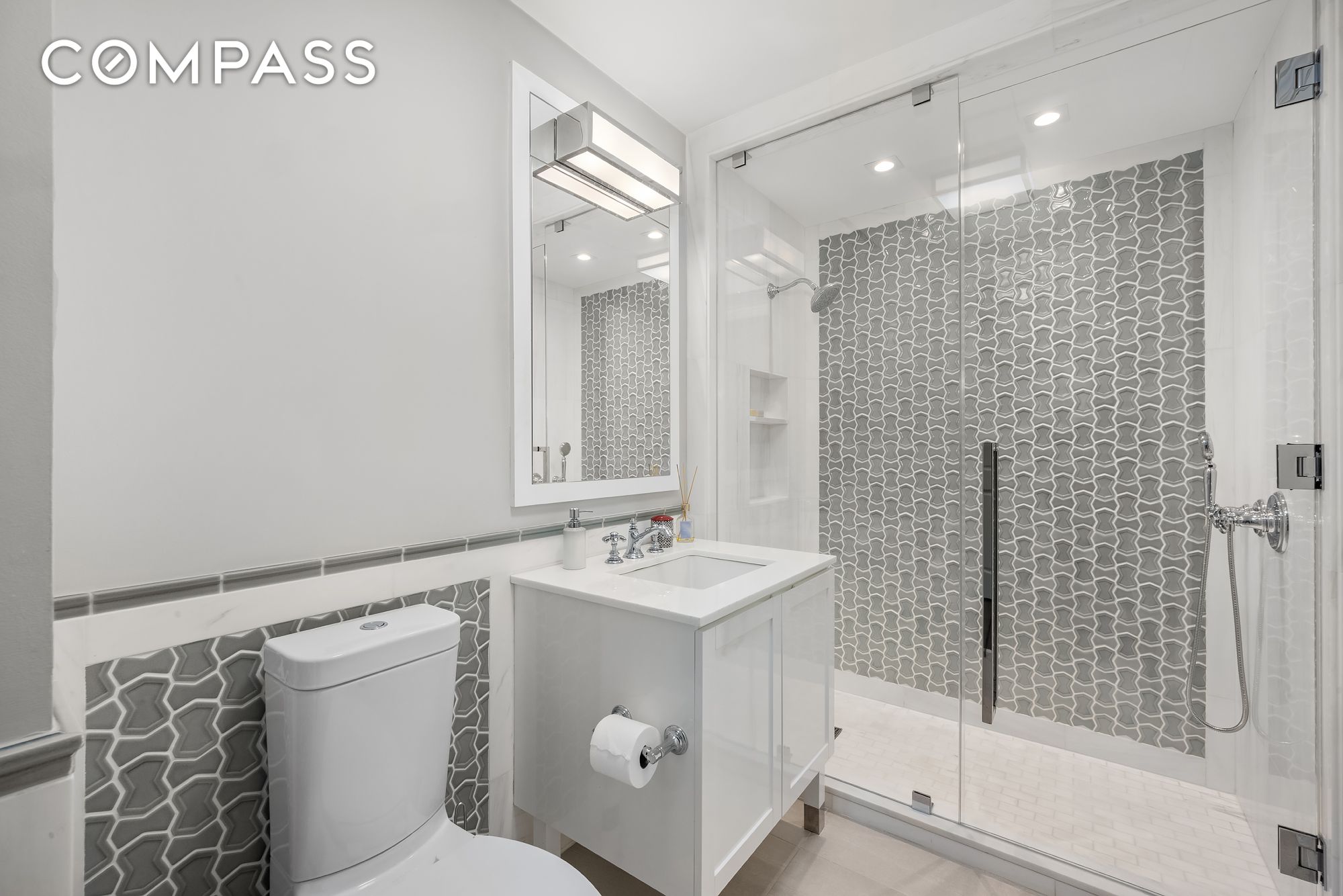 #17 photo, 344 W 72nd Street, マンハッタン Upper West Side , NY 10023