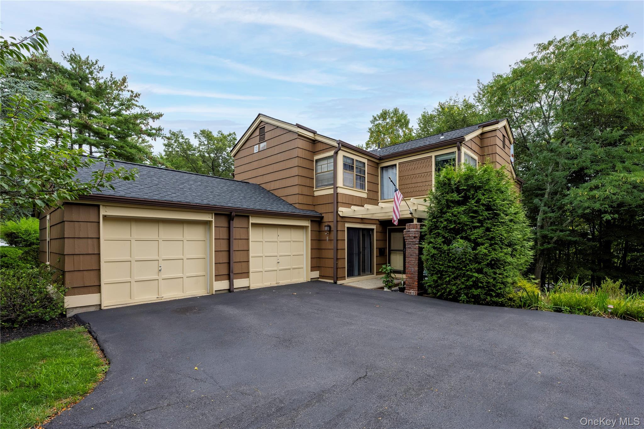 #1 photo, 107 Treetop Circle, 纽约州 Nanuet , NY 10954