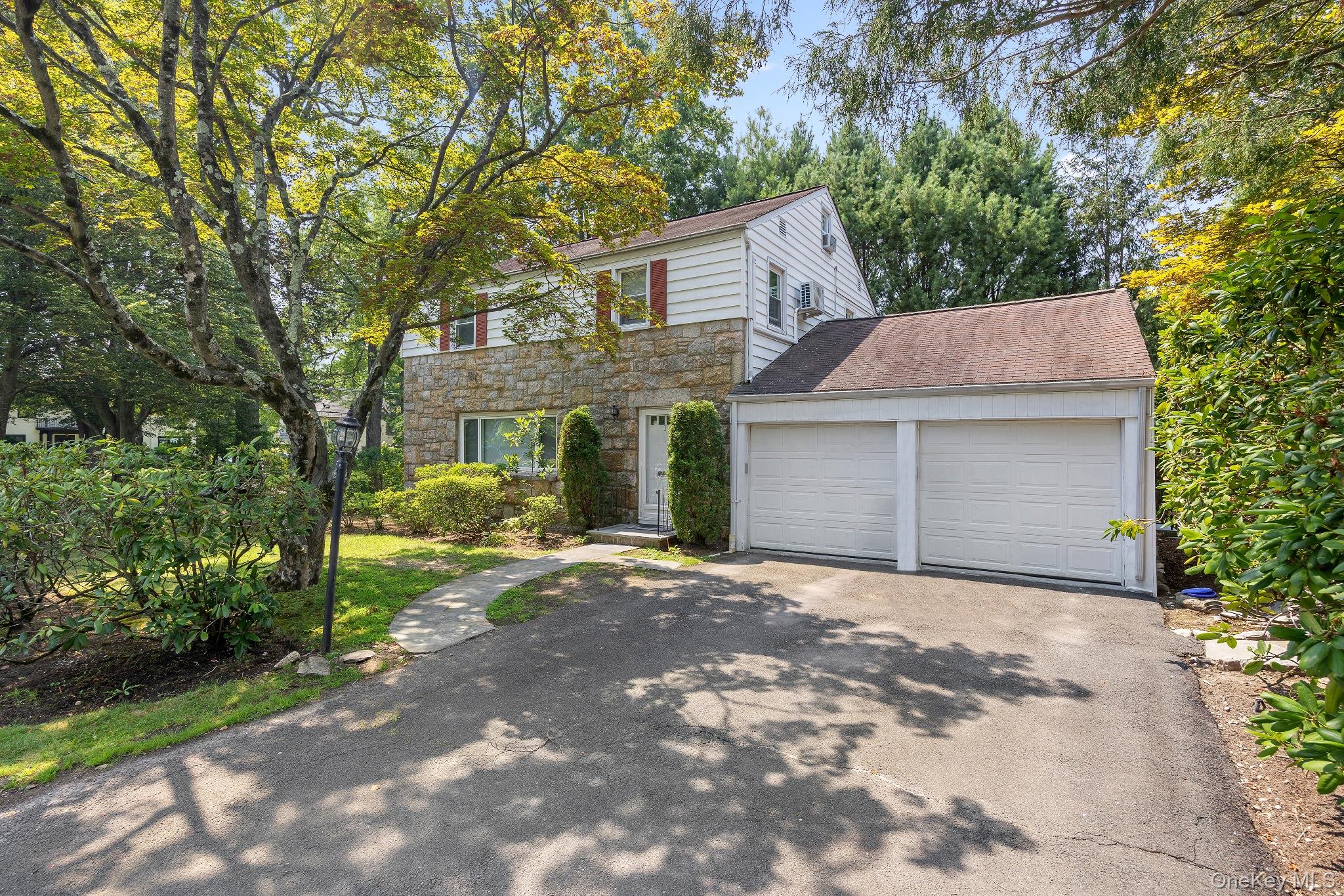 #1 photo, 1 Blackthorn Lane, White Plains , NY 10606