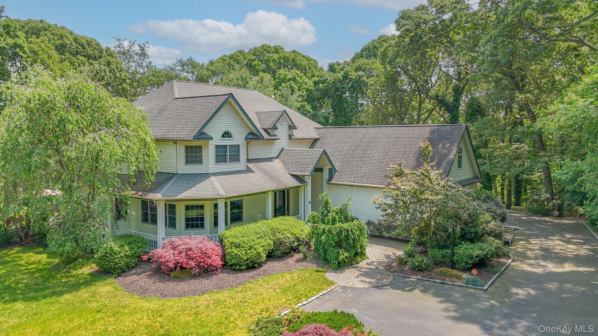 #1 photo, 8 Mill River Road, 东长岛 East Setauket , NY 11733