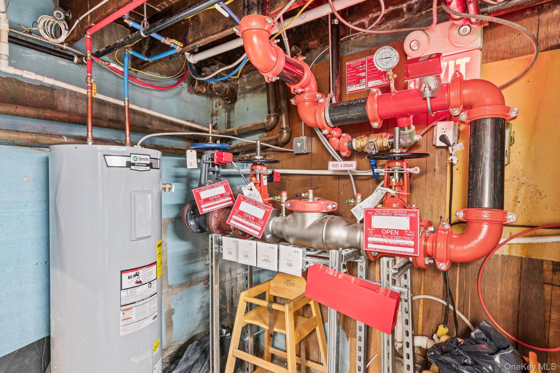 #7 photo, 400 New York Avenue, サフォーク郡 Huntington , NY 11743