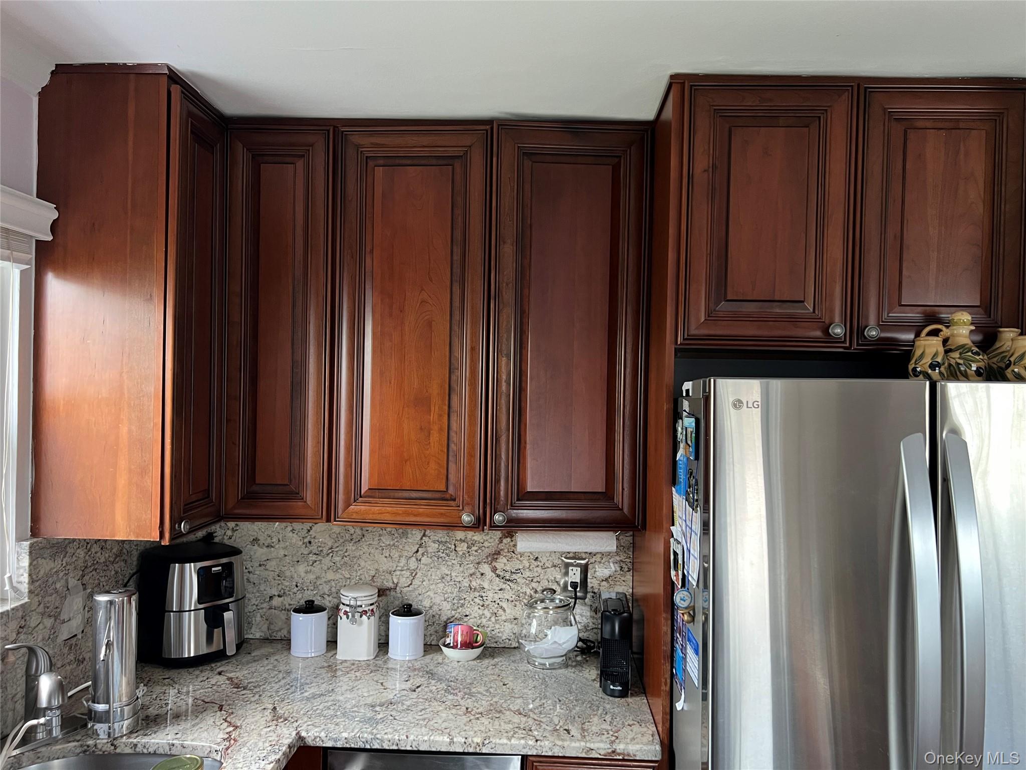 #11 photo, 1084 Fenwood Drive, ナッソー郡 Valley Stream , NY 11580