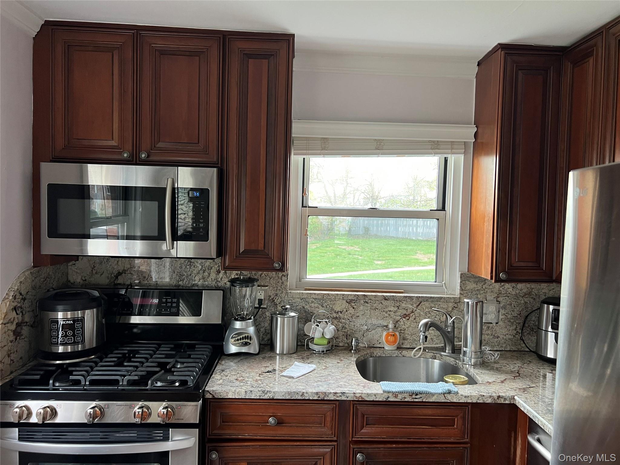 #12 photo, 1084 Fenwood Drive, ナッソー郡 Valley Stream , NY 11580