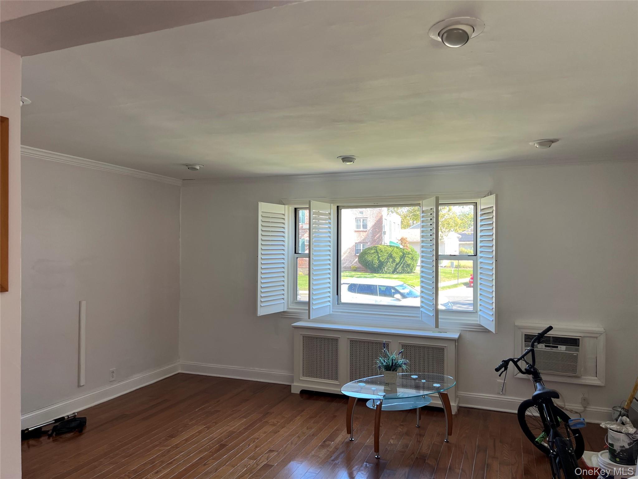 #5 photo, 1084 Fenwood Drive, ナッソー郡 Valley Stream , NY 11580