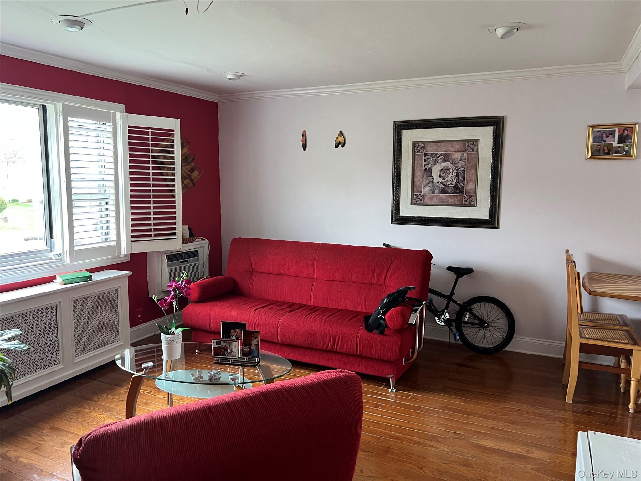 #8 photo, 1084 Fenwood Drive, ナッソー郡 Valley Stream , NY 11580